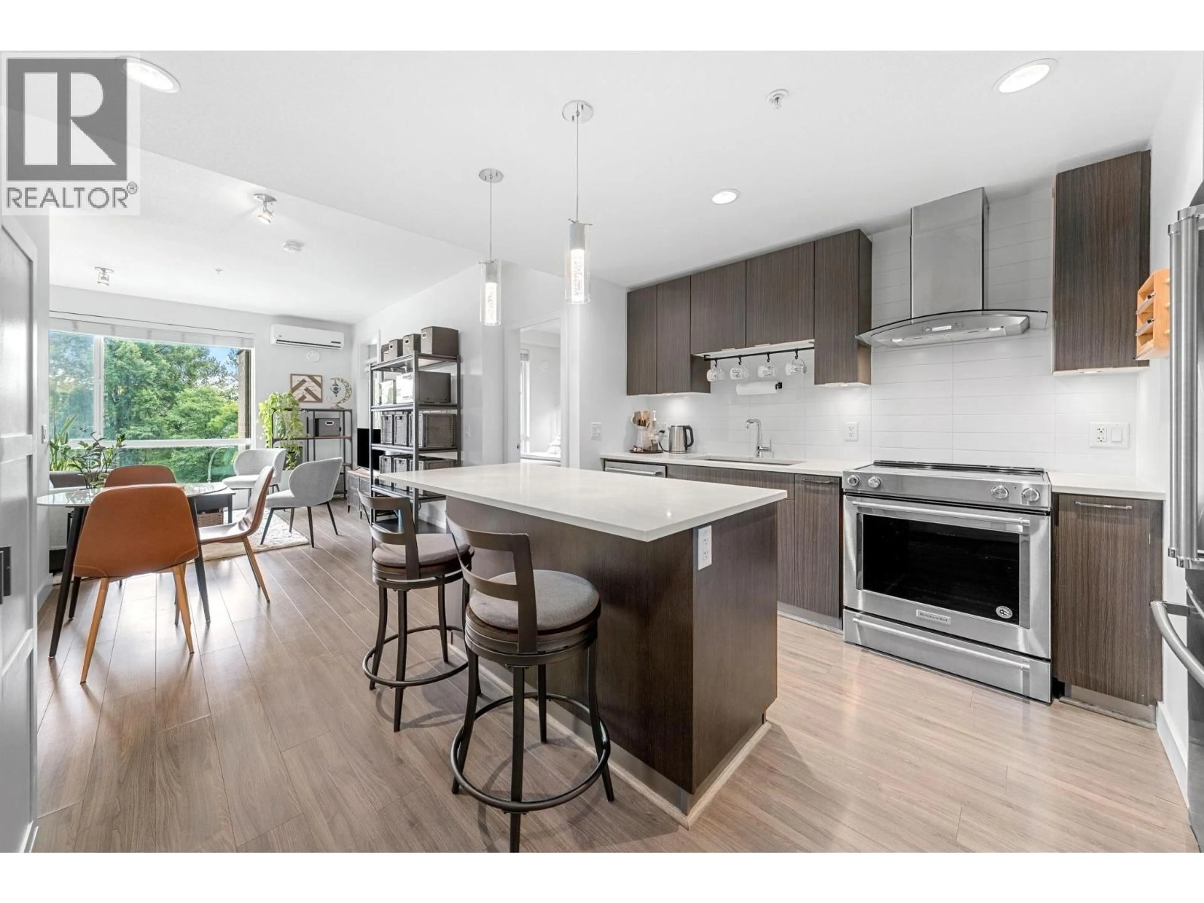 Open concept kitchen, unknown for 412 - 719 3RD STREET, North Vancouver British Columbia V7M0E7