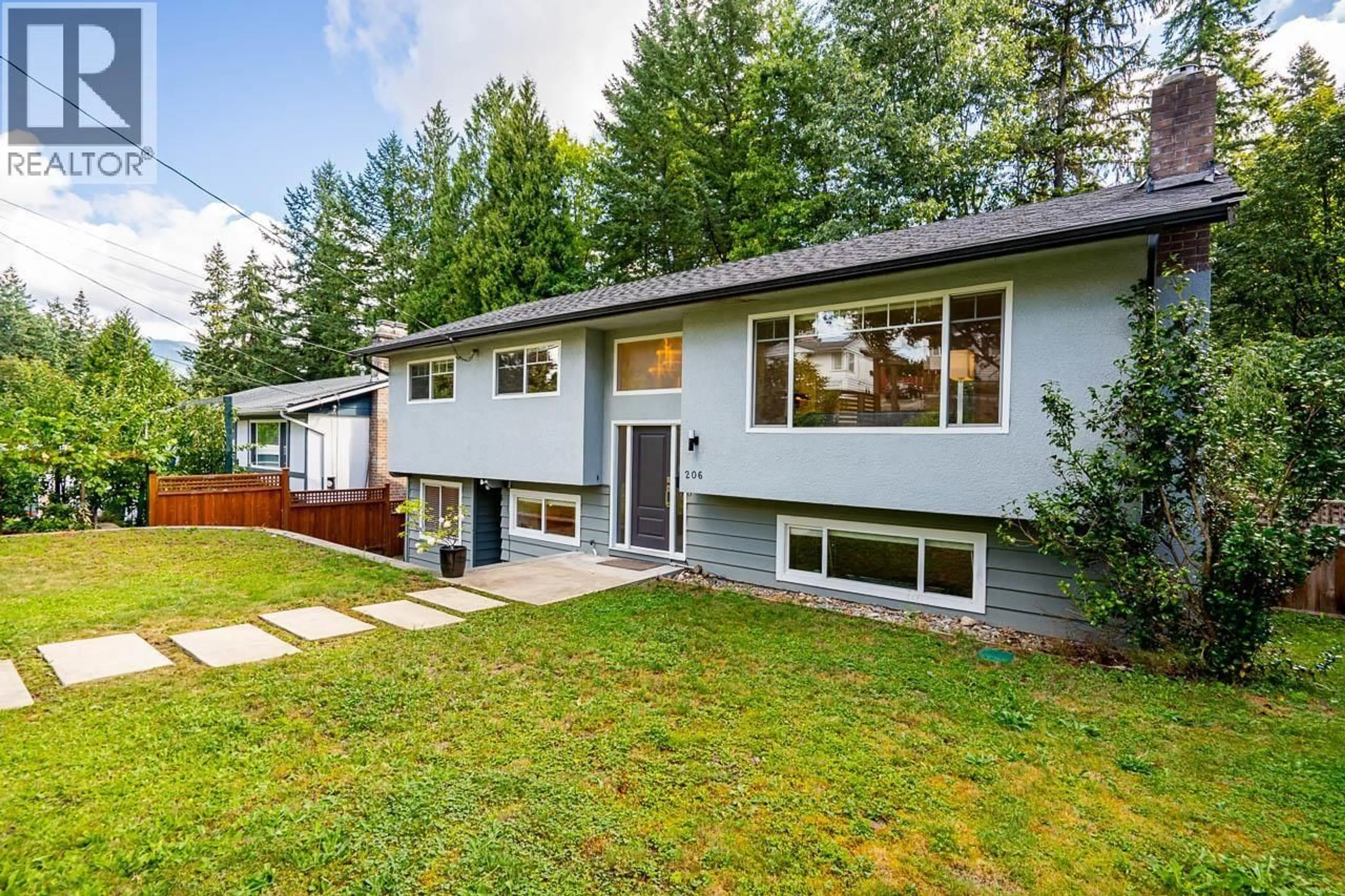 Home with vinyl exterior material, unknown for 206 CLEARVIEW DRIVE, Port Moody British Columbia V3H2S8