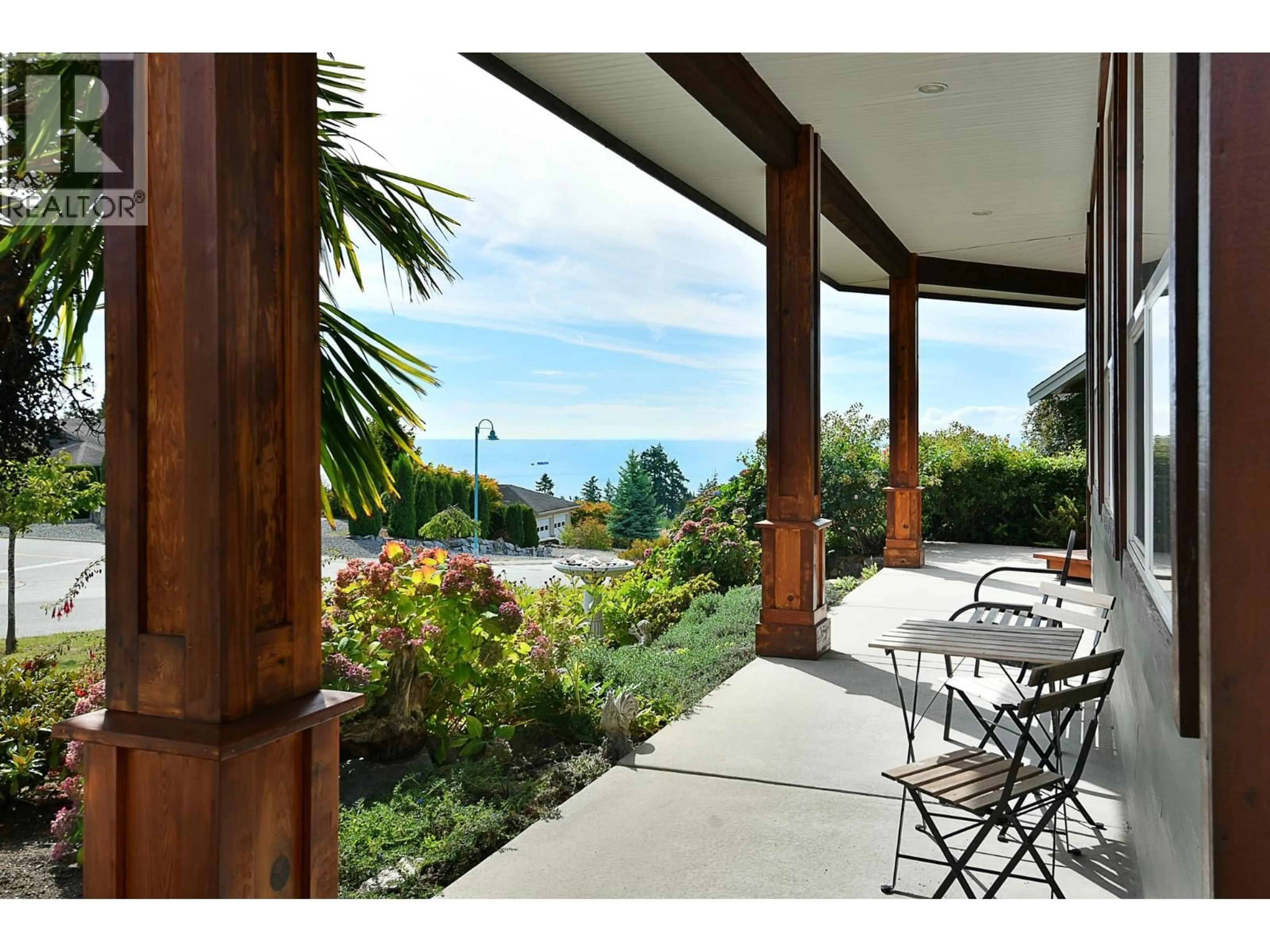 Patio, mountain view for 6277 BAILLIE ROAD, Sechelt British Columbia V7Z0R5