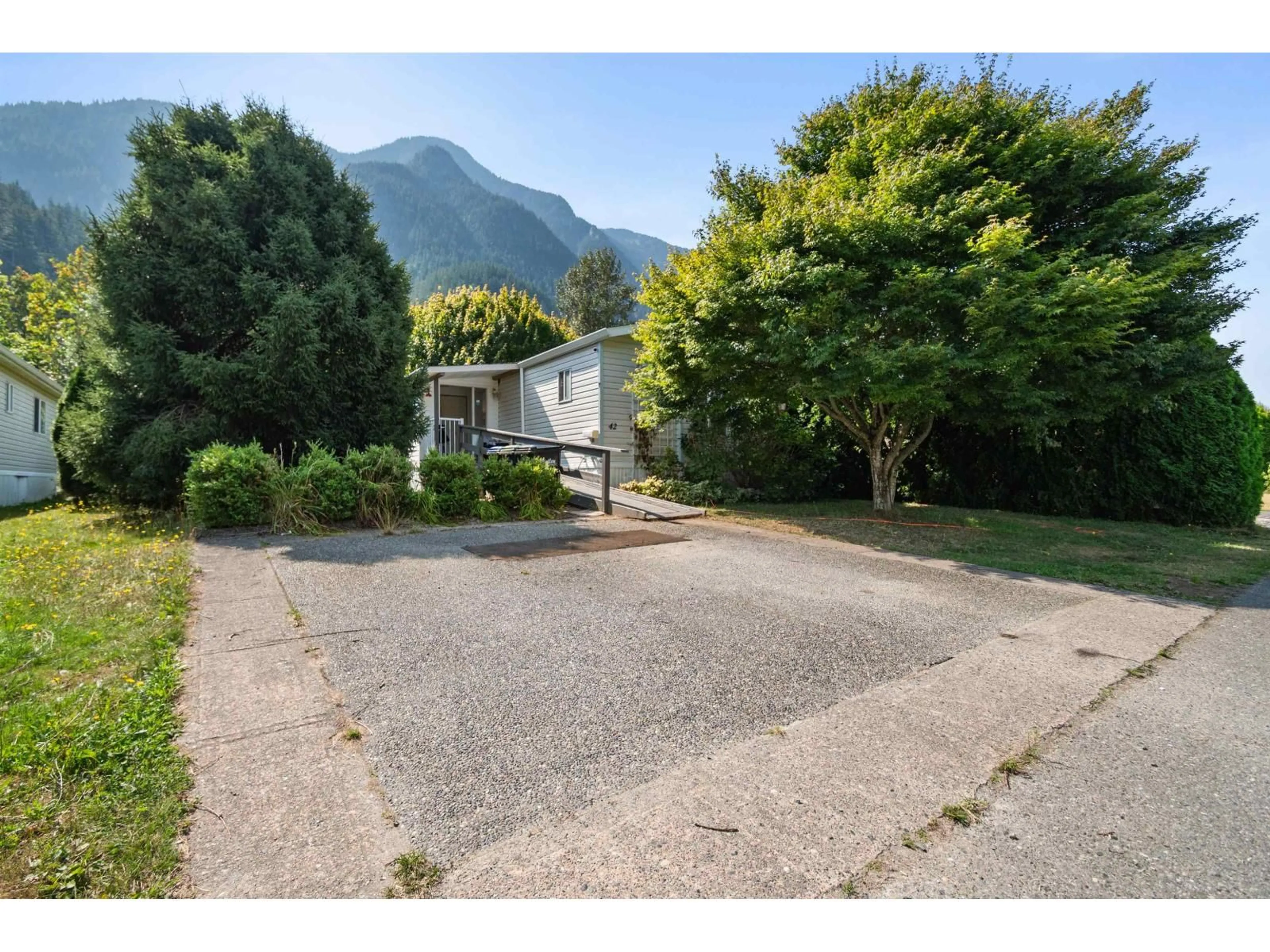 A pic from outside/outdoor area/front of a property/back of a property/a pic from drone, mountain view for 42 - 62790 FLOOD HOPE ROAD, Hope British Columbia V0X1L2