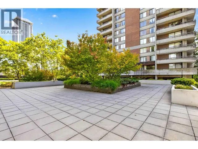 1601 - 3771 BARTLETT COURT, Burnaby 3