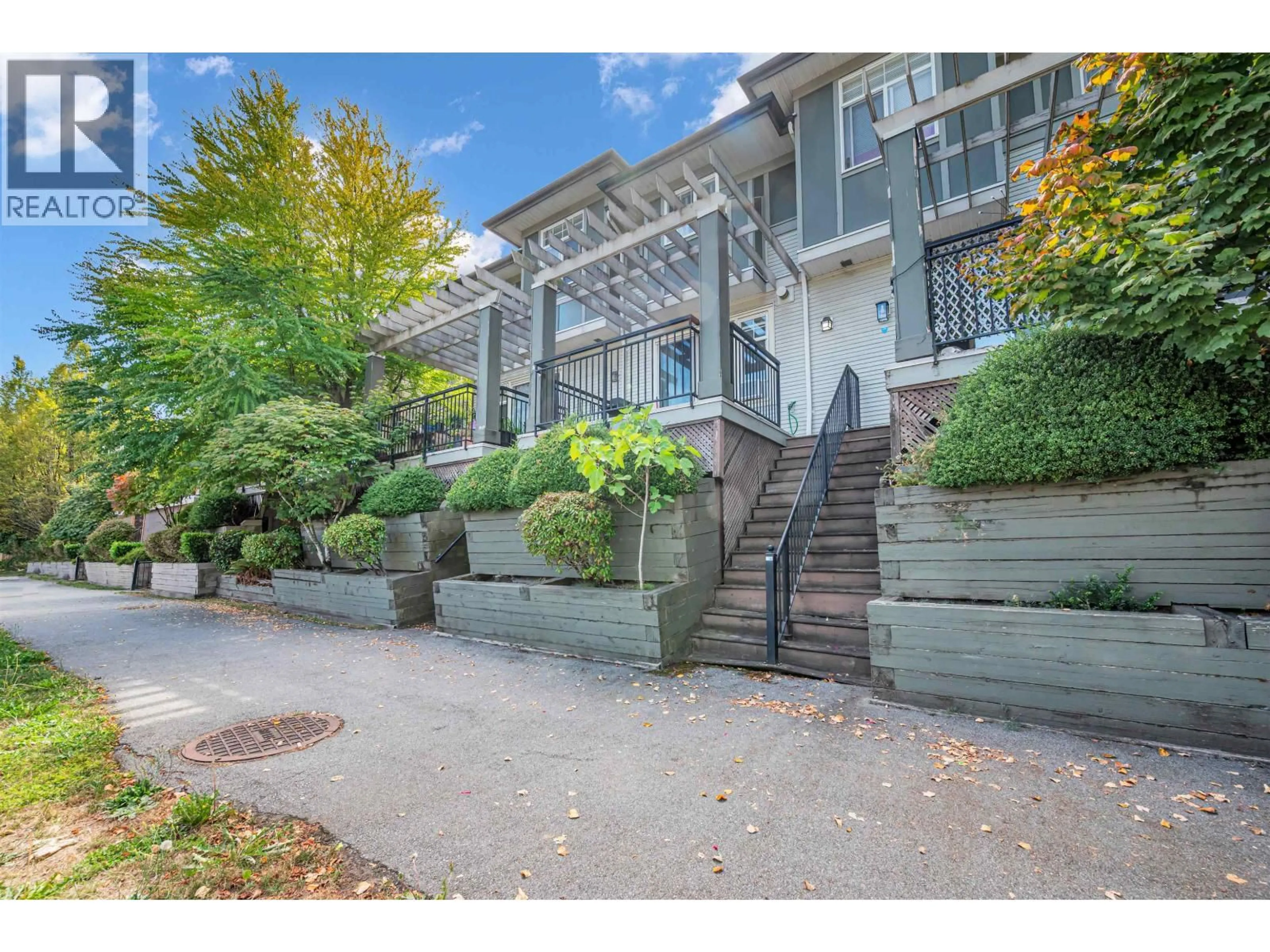 Patio, street for 6 - 1010 EWEN AVENUE, New Westminster British Columbia V3M5C9