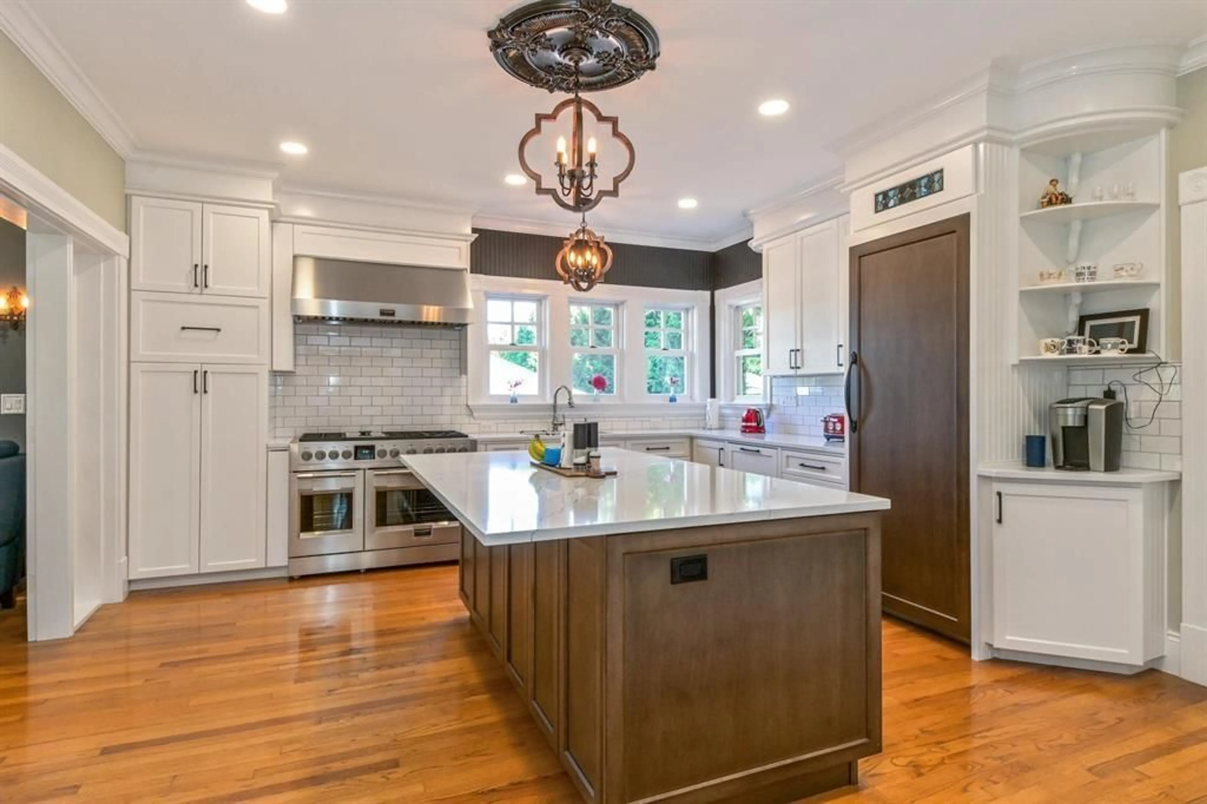 Open concept kitchen, unknown for 1526 232 STREET, Langley British Columbia V2Z2W9