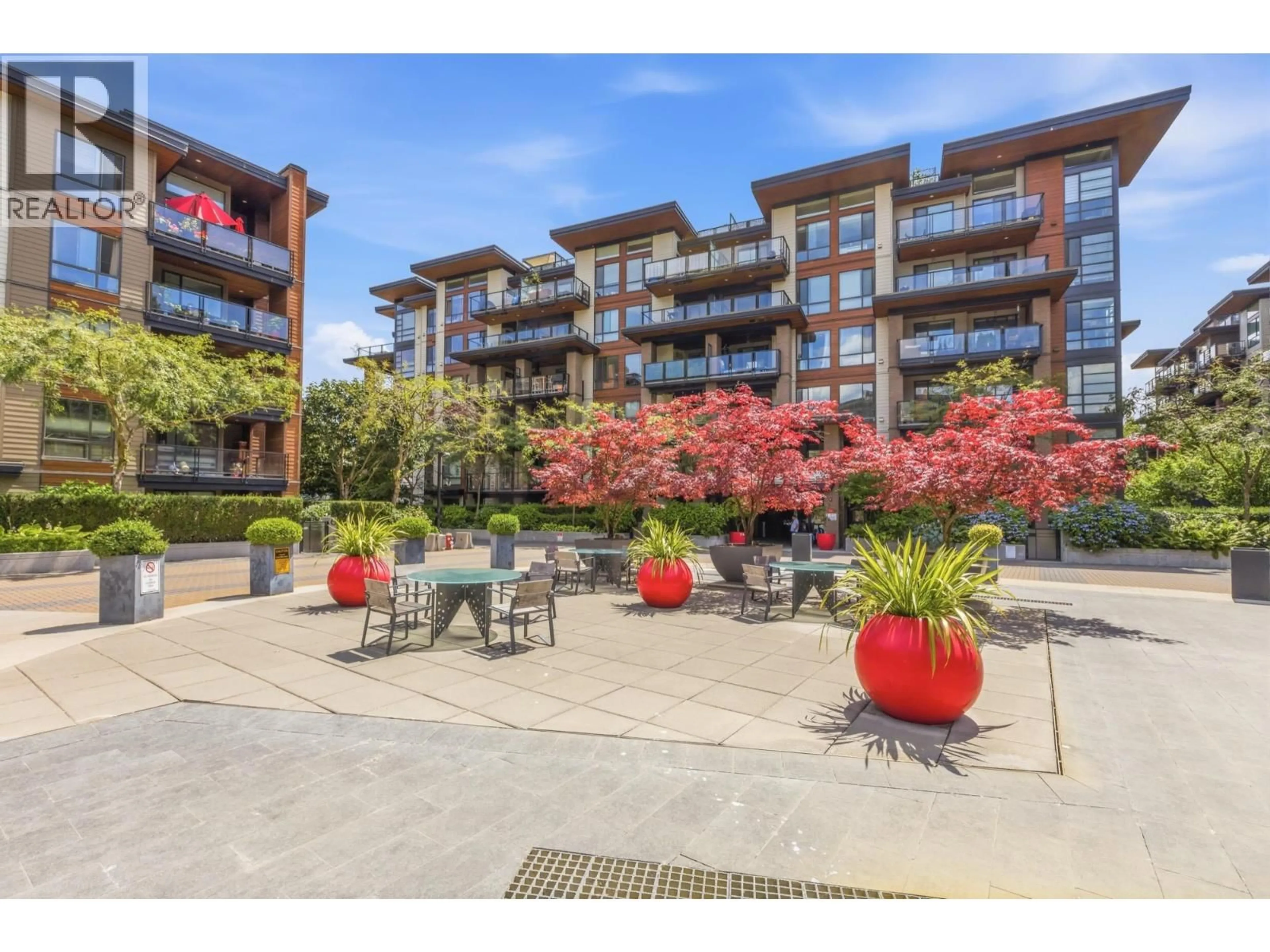 Patio, unknown for 511 - 733 3RD STREET, North Vancouver British Columbia V7M0C8