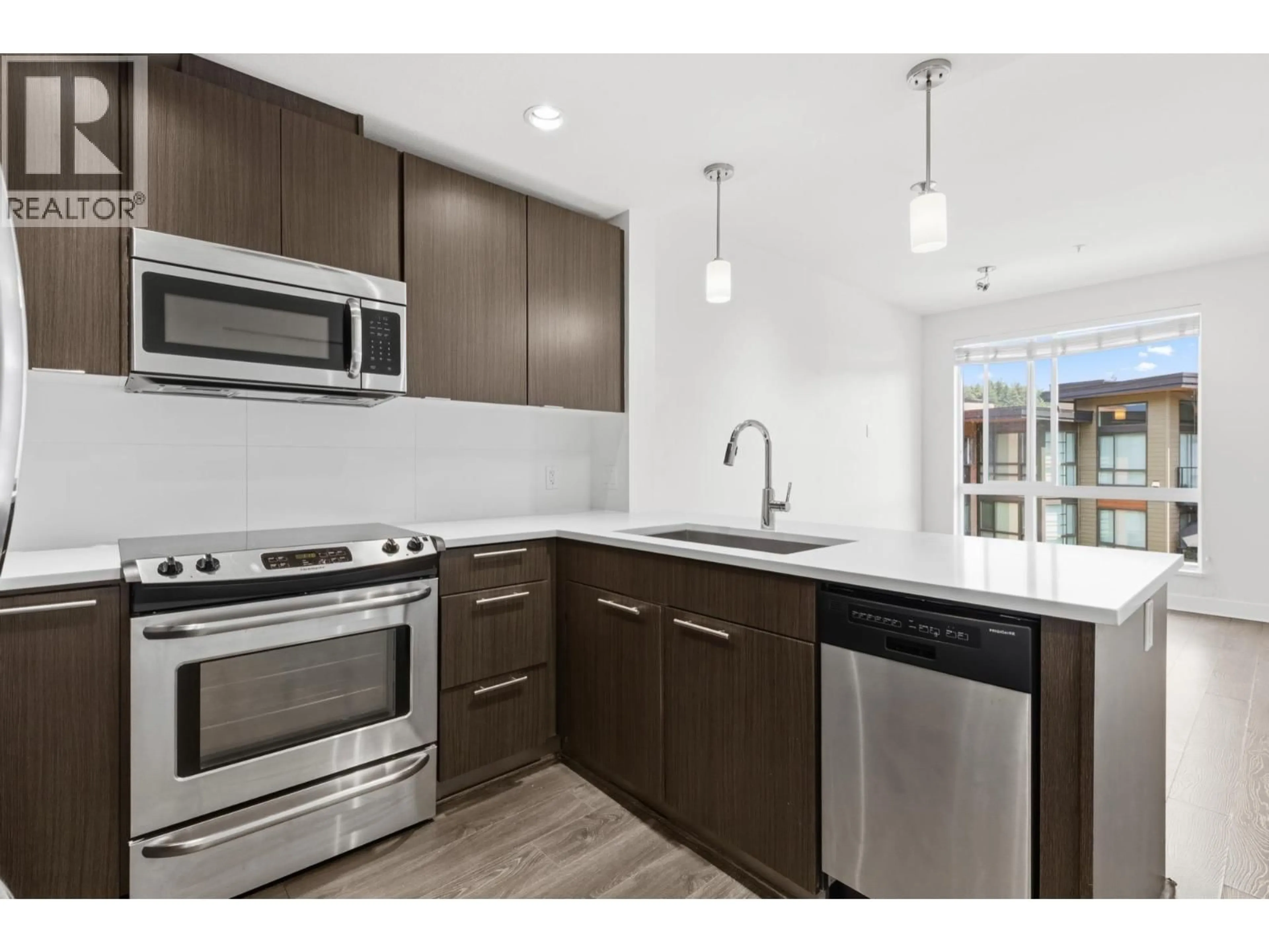 Open concept kitchen, unknown for 511 - 733 3RD STREET, North Vancouver British Columbia V7M0C8