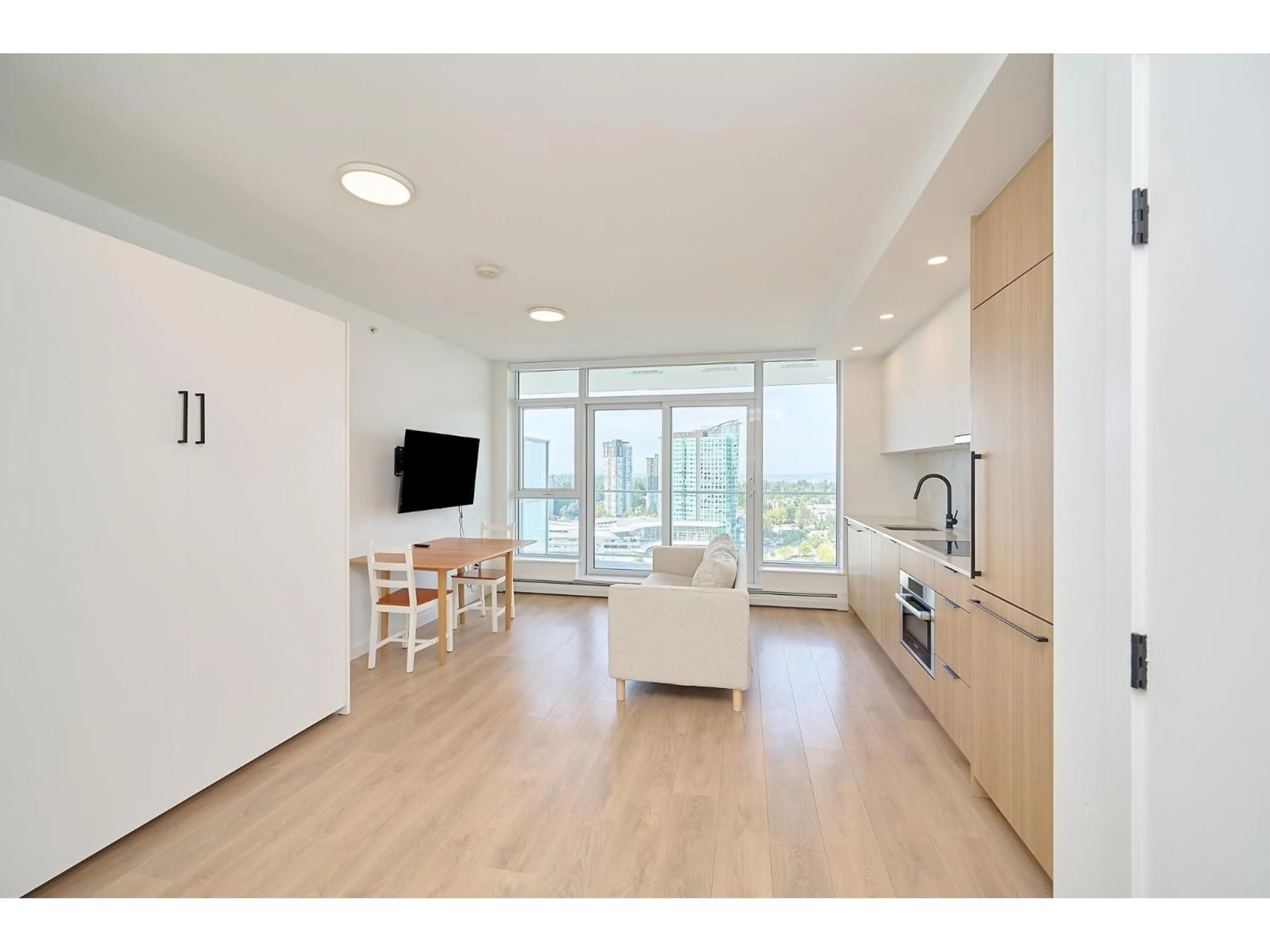 Unknown for 2610 - 13685 102 AVENUE, Surrey British Columbia V3T1N7
