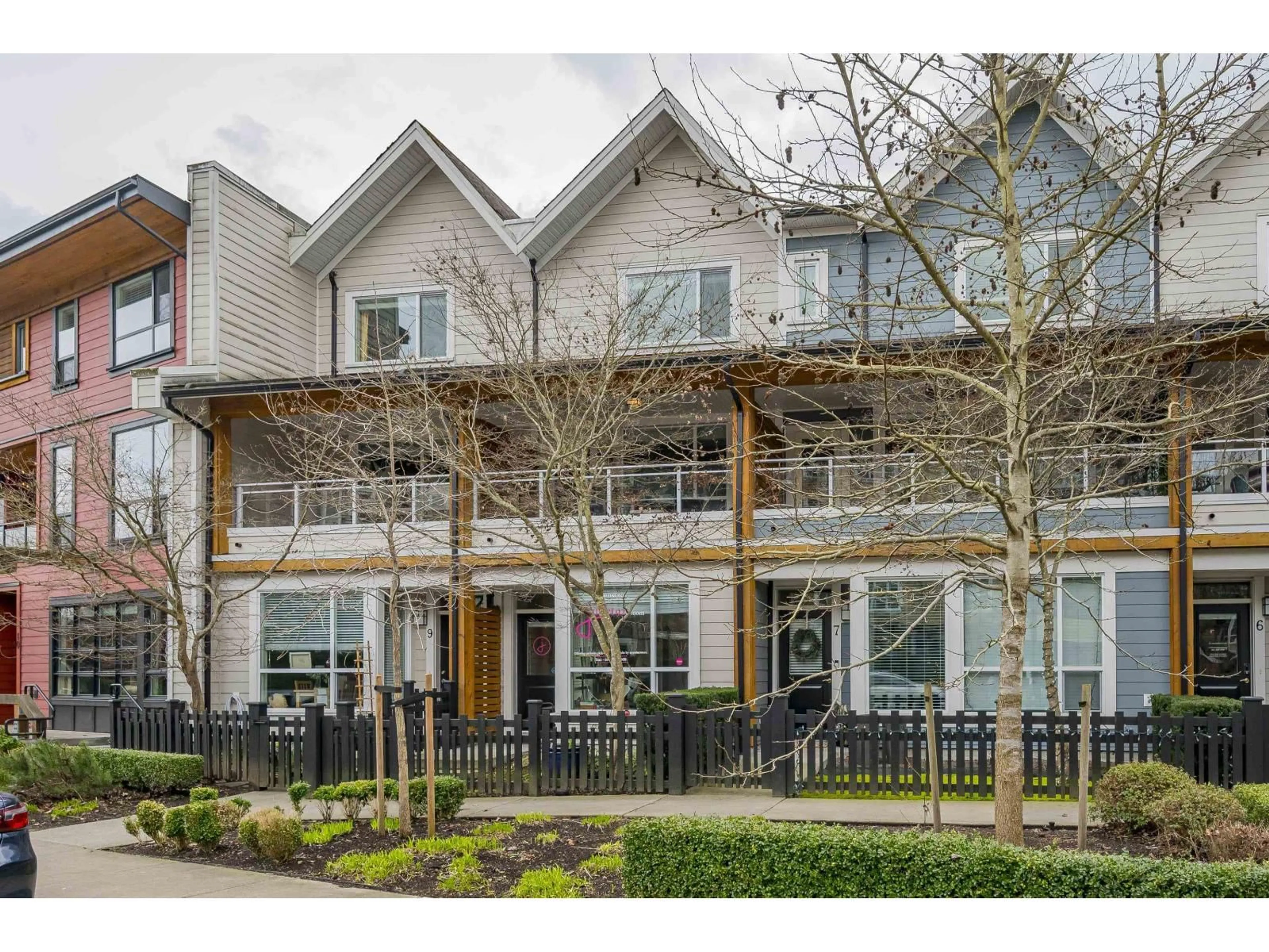 Home with vinyl exterior material, street for 8 - 23230 BILLY BROWN ROAD, Langley British Columbia V1M4G1