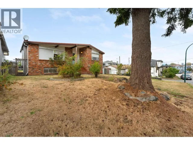 4561 MANOR STREET, Vancouver 2