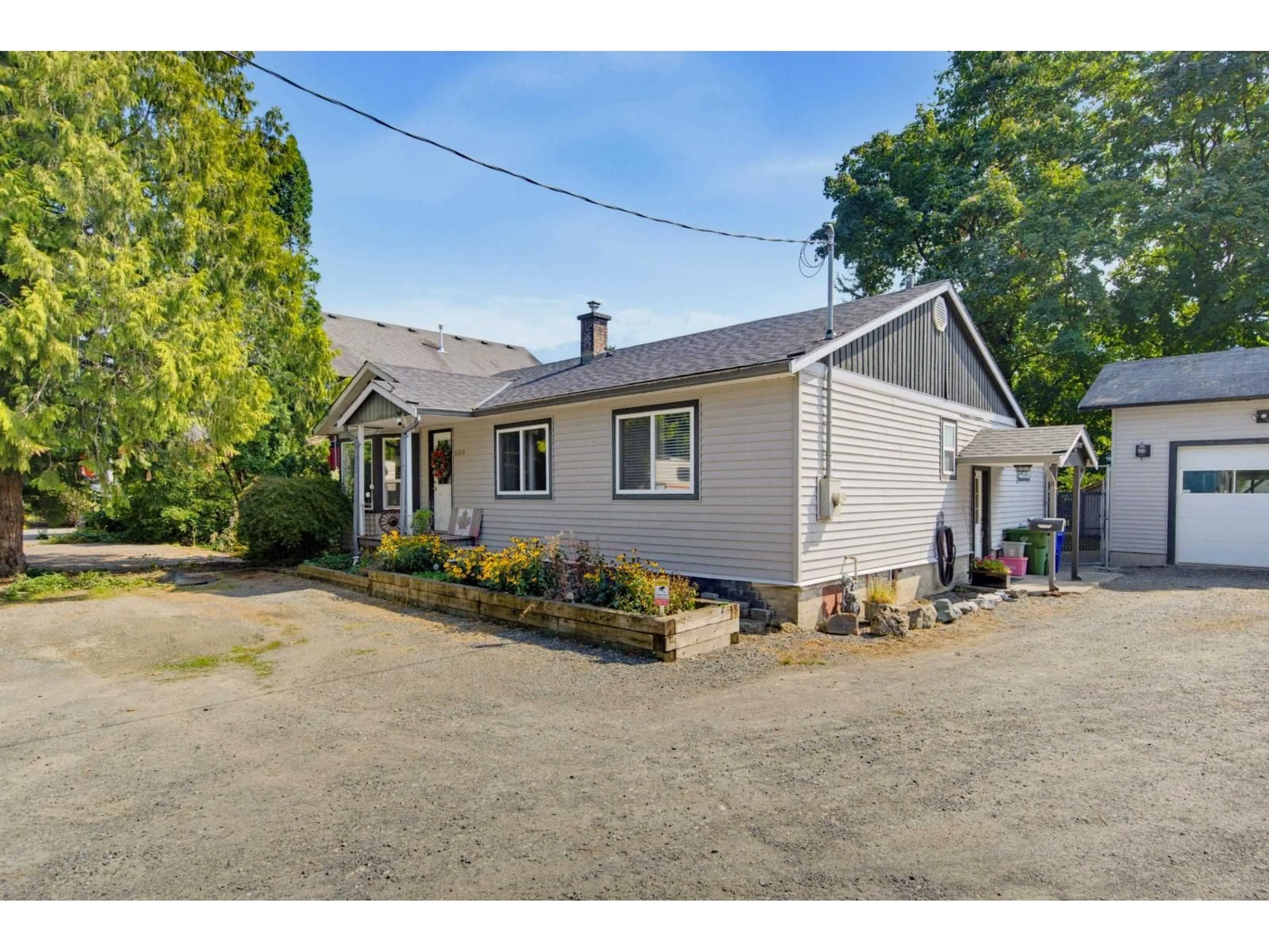 A pic from outside/outdoor area/front of a property/back of a property/a pic from drone, street for 51016 YALE ROAD, Rosedale British Columbia V0X1X0