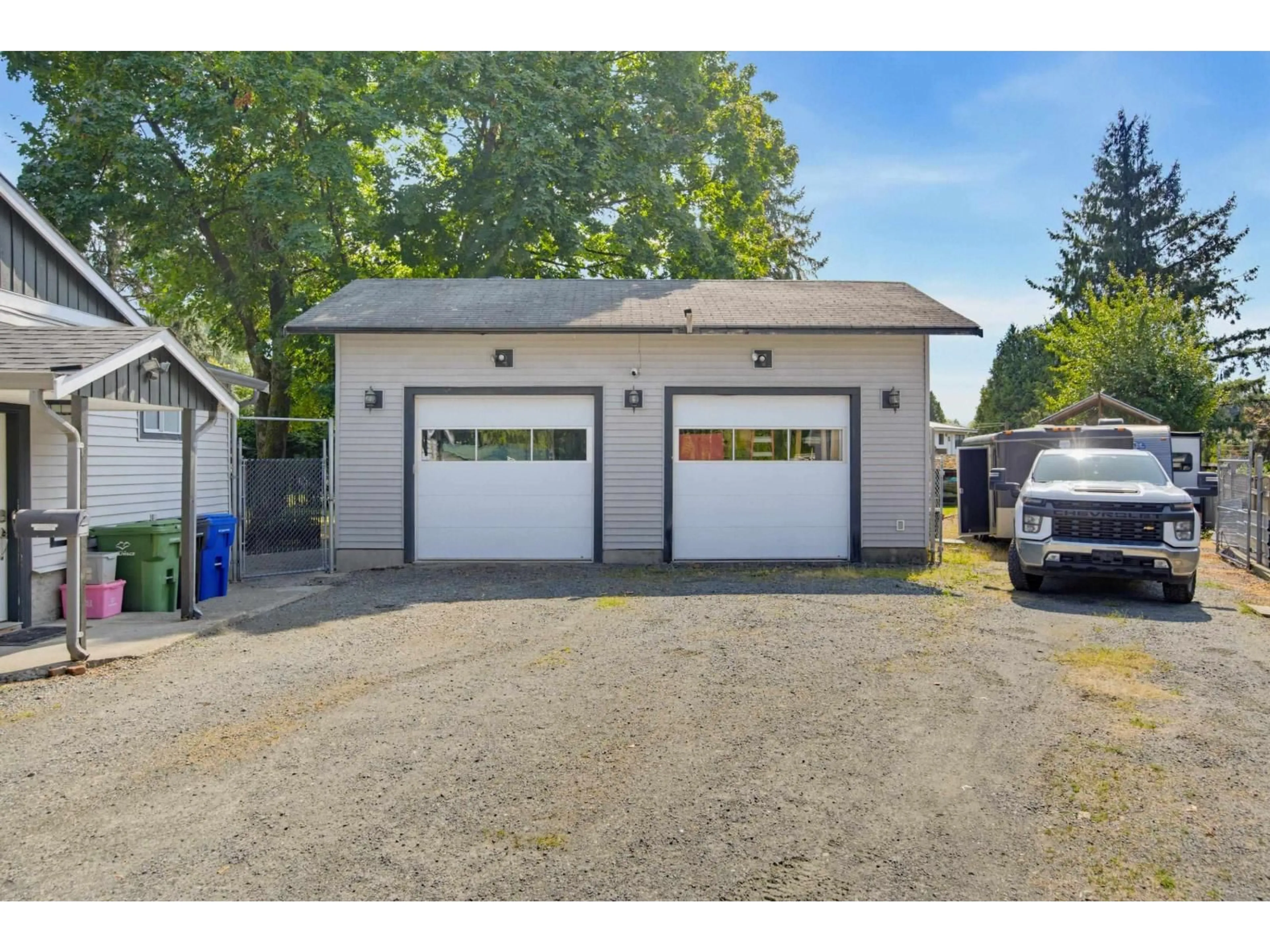 Indoor garage for 51016 YALE ROAD, Rosedale British Columbia V0X1X0