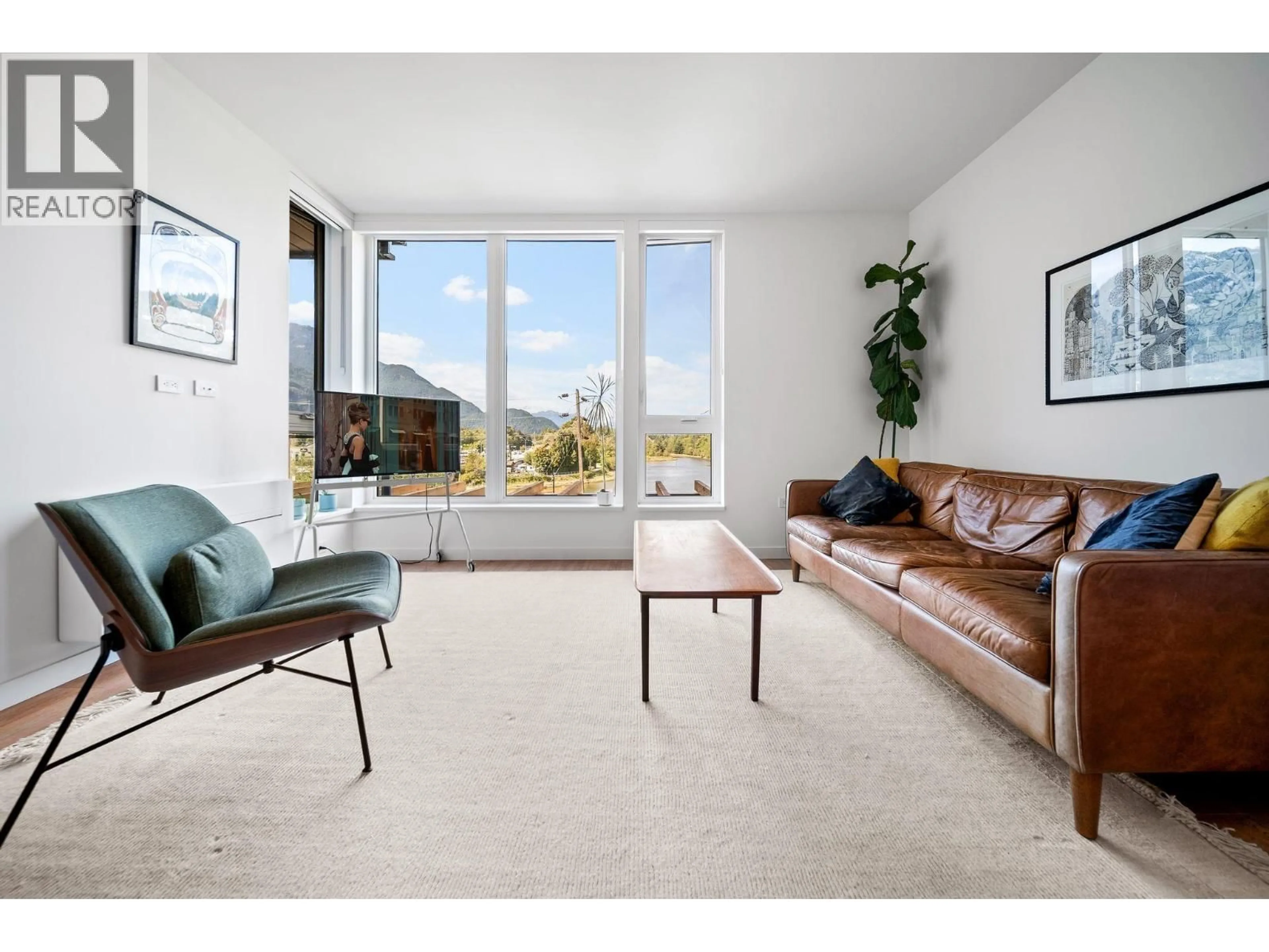 Living room with furniture, unknown for 311 - 1500 SCOTT CRESCENT, Squamish British Columbia V8B1G5