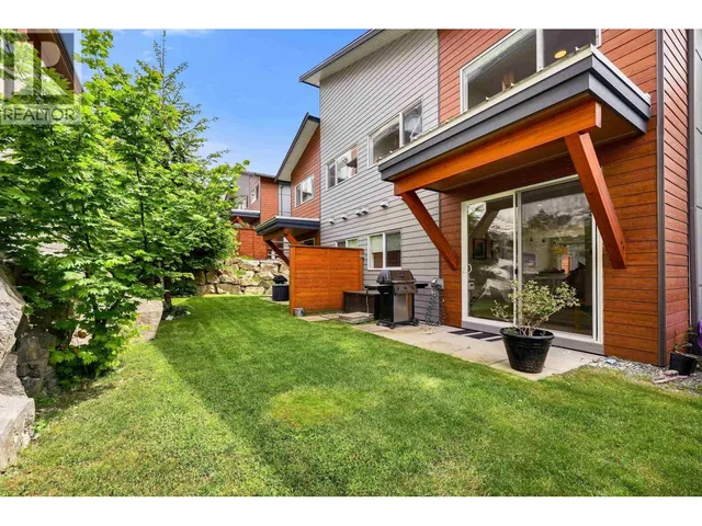 41322 HORIZON DRIVE, Squamish 3