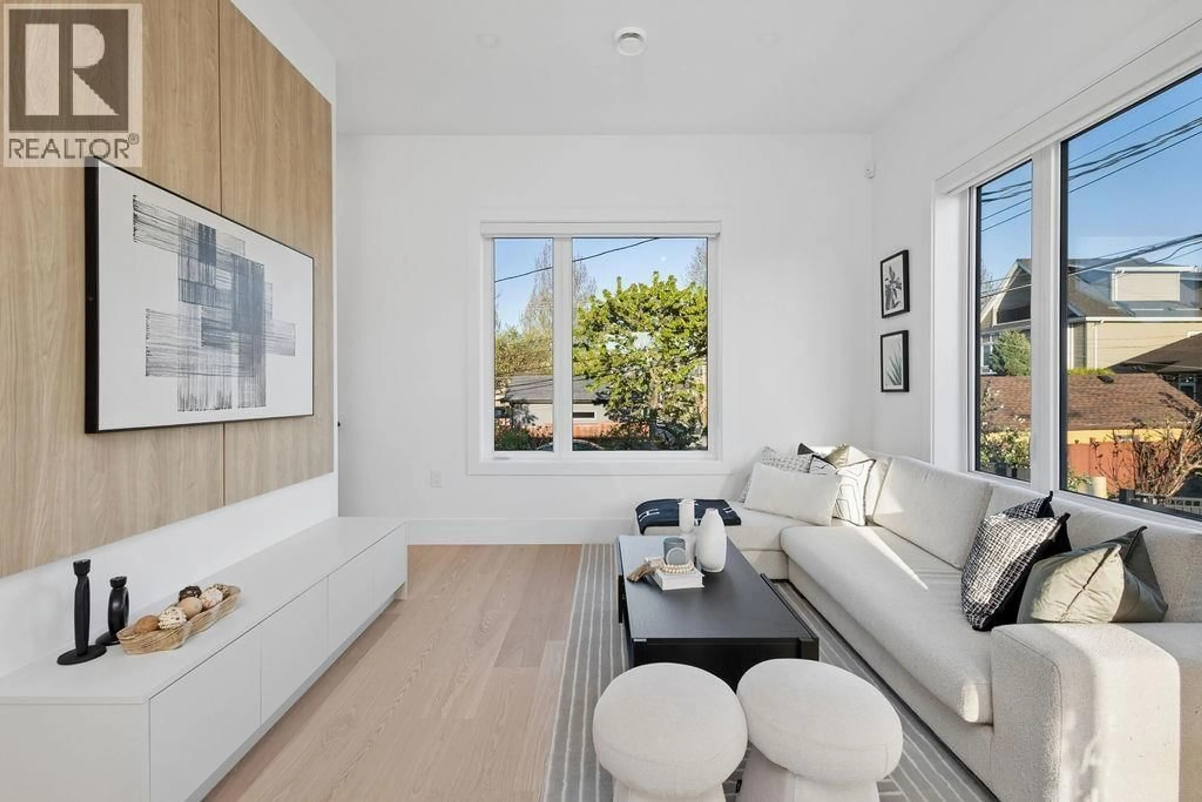A pic of a room for 2754 GRAVELEY STREET, Vancouver British Columbia V5K3J7