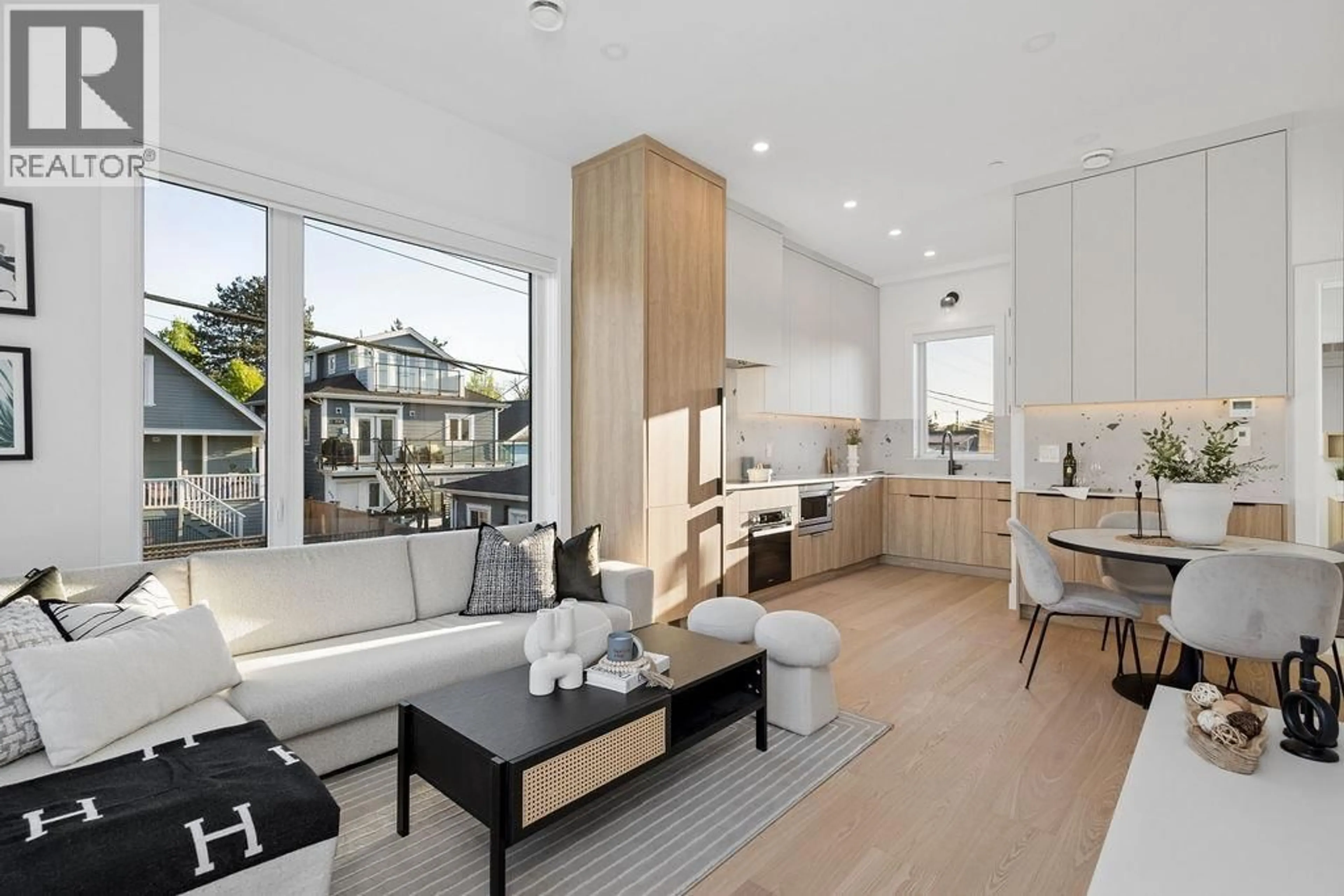 Open concept kitchen, unknown for 2754 GRAVELEY STREET, Vancouver British Columbia V5K3J7