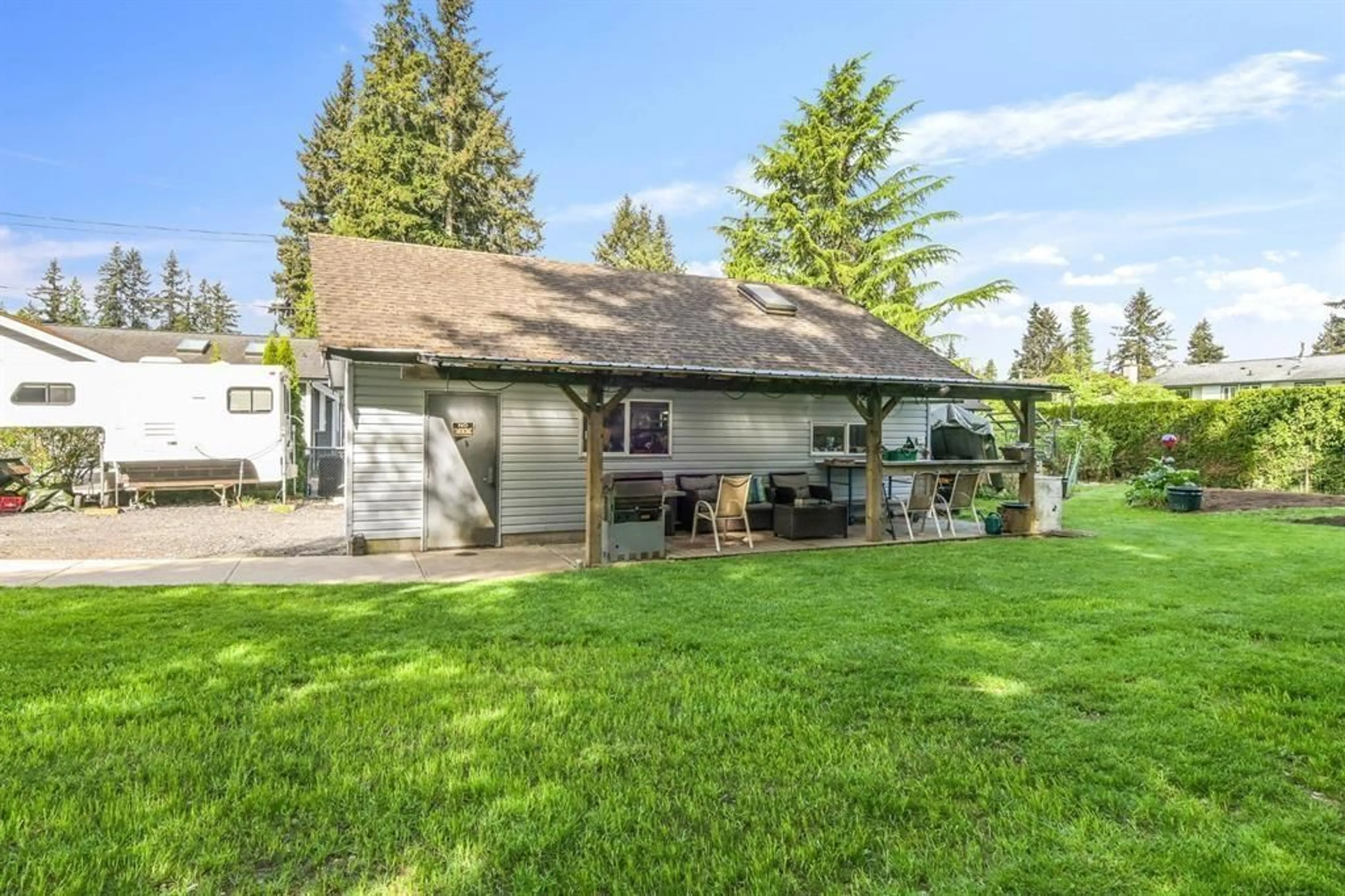 Unknown for 20663 39 AVENUE, Langley British Columbia V3A2V7