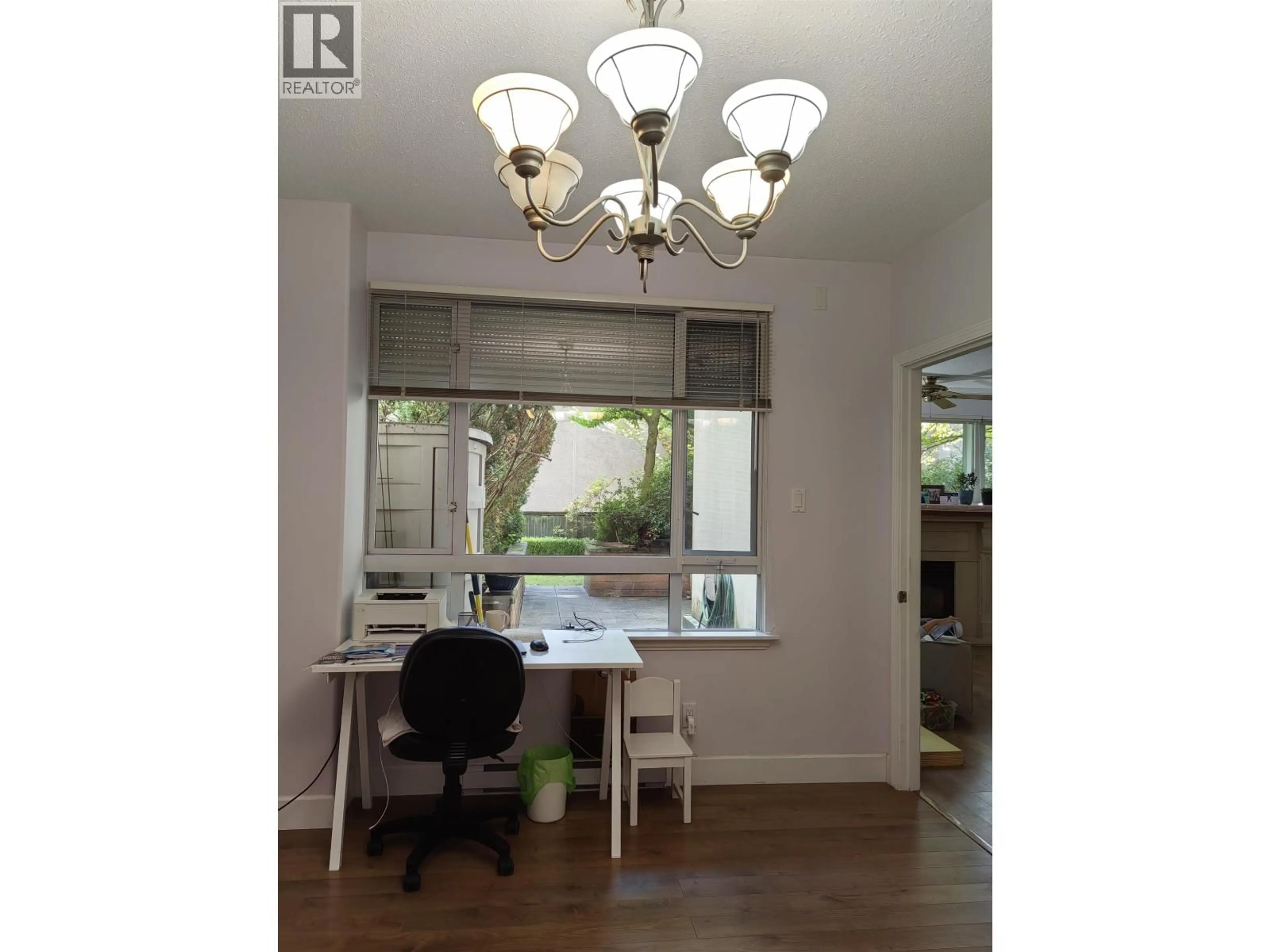 Dining room, wood/laminate floor for 106 - 5770 OAK STREET, Vancouver British Columbia V6M4M5