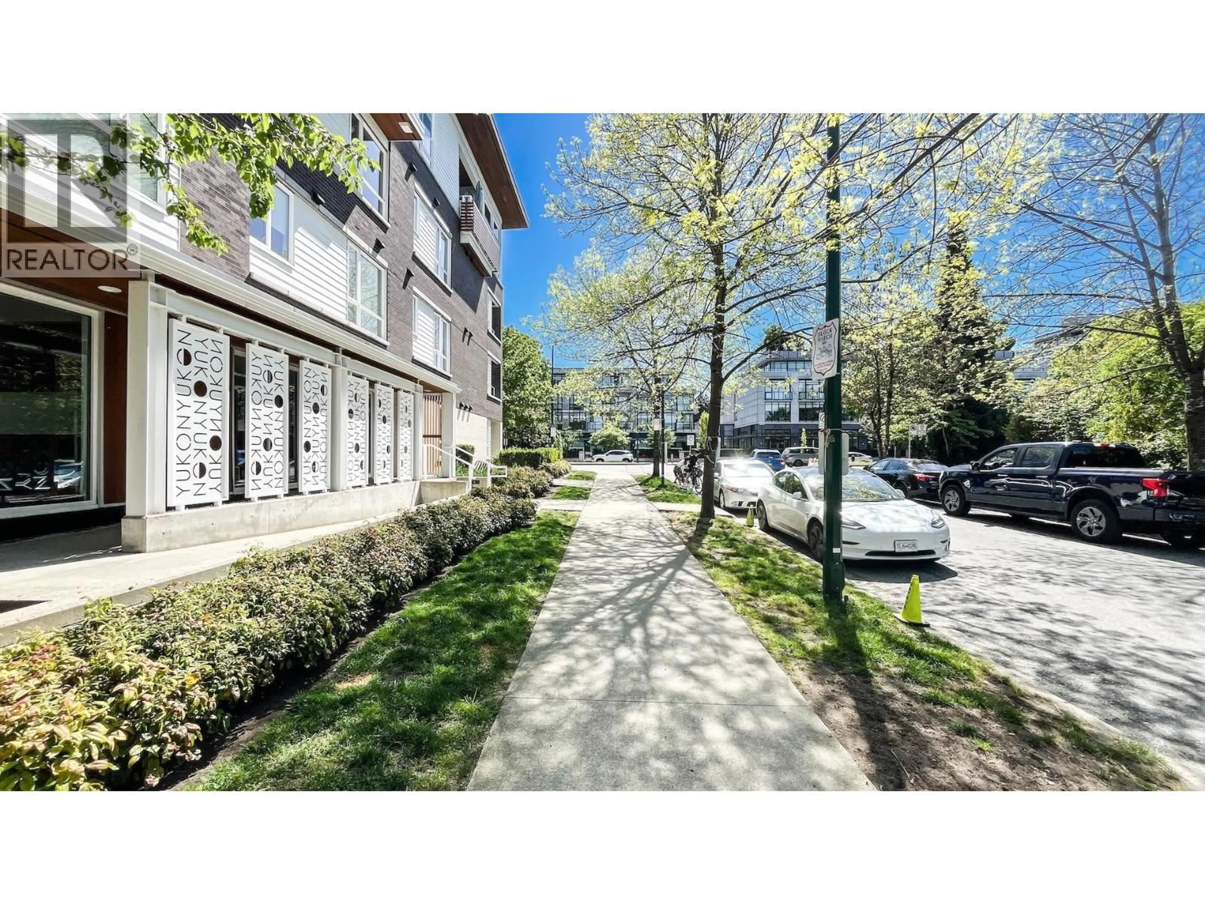 Patio, street for 208 - 4080 YUKON STREET, Vancouver British Columbia V5Y0L4