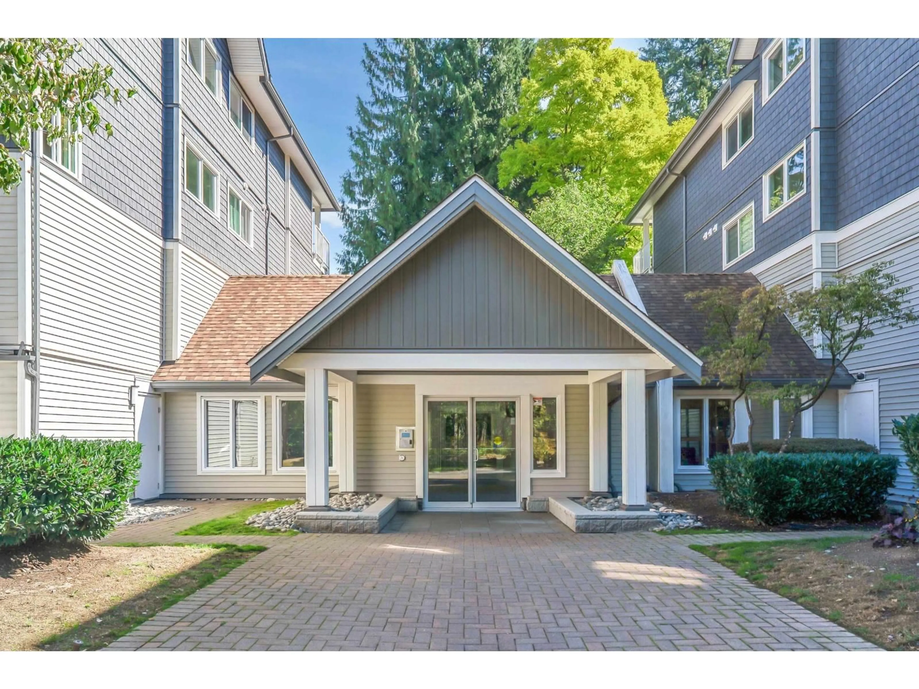 Unknown for 206 - 9668 148 STREET, Surrey British Columbia V3R0W2