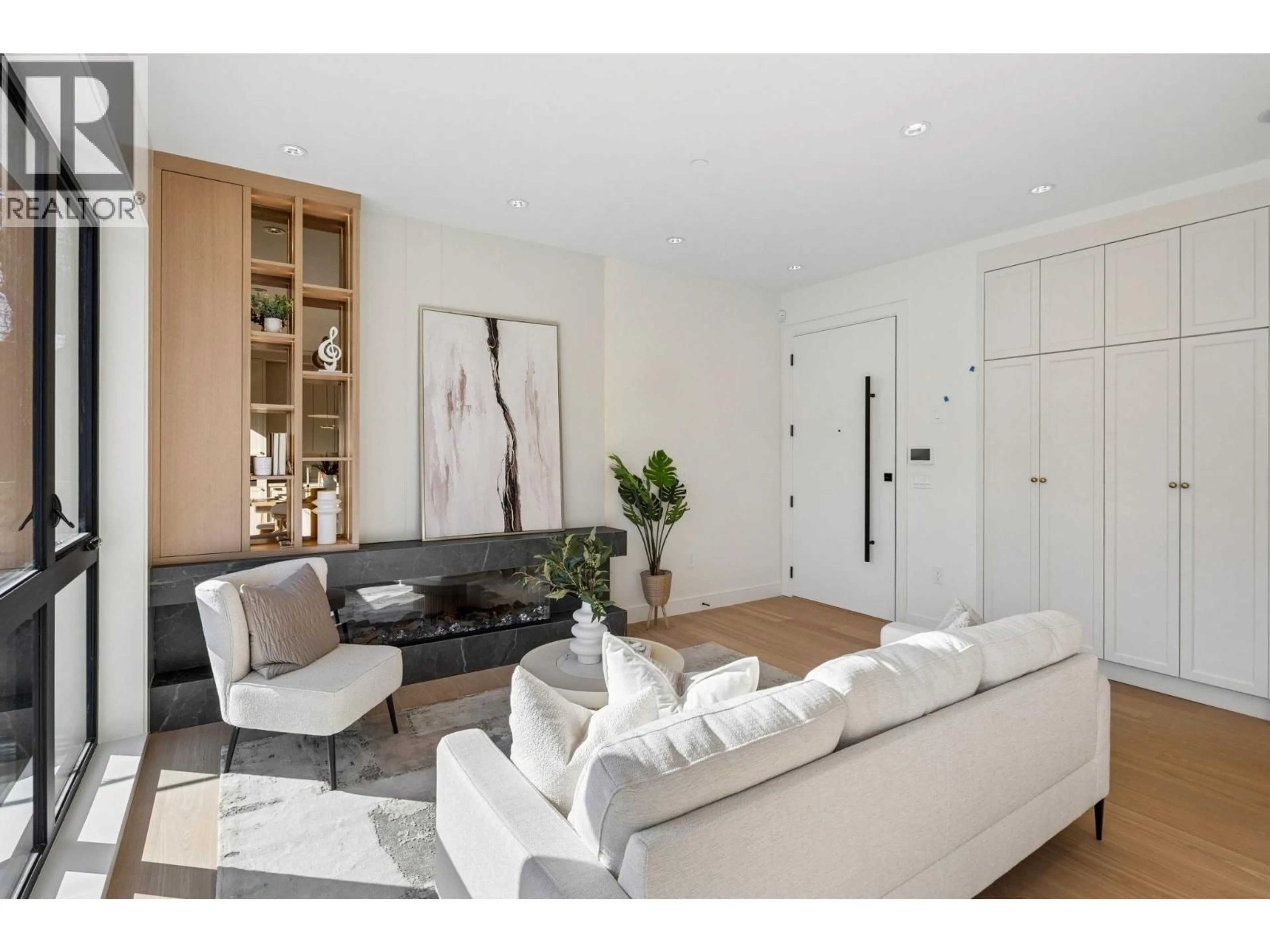 Living room with furniture, unknown for 2 - 3036 13TH AVENUE, Vancouver British Columbia V6K2V2