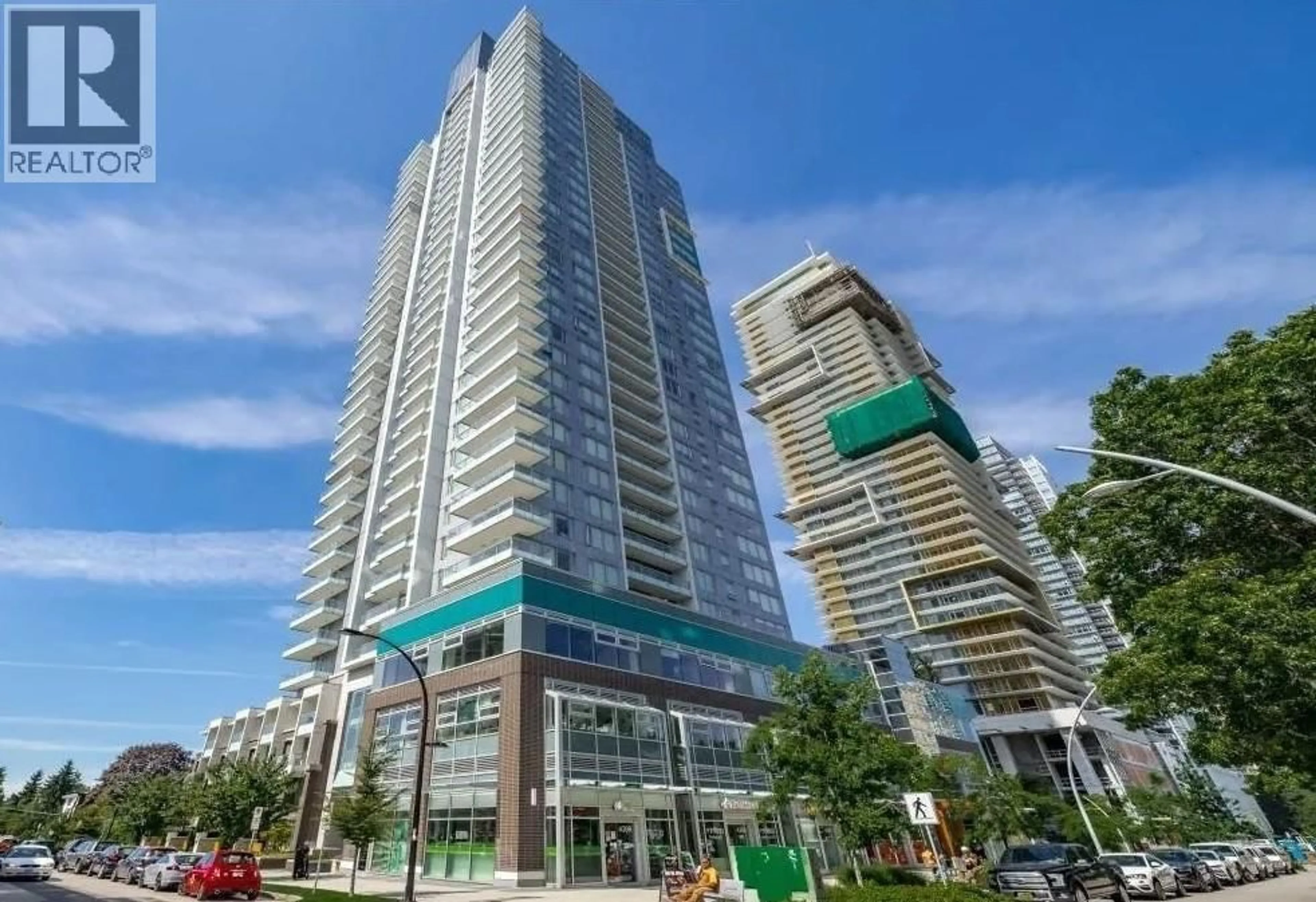 Indoor foyer for 1107 - 6333 SILVER AVENUE, Burnaby British Columbia V5H0C3