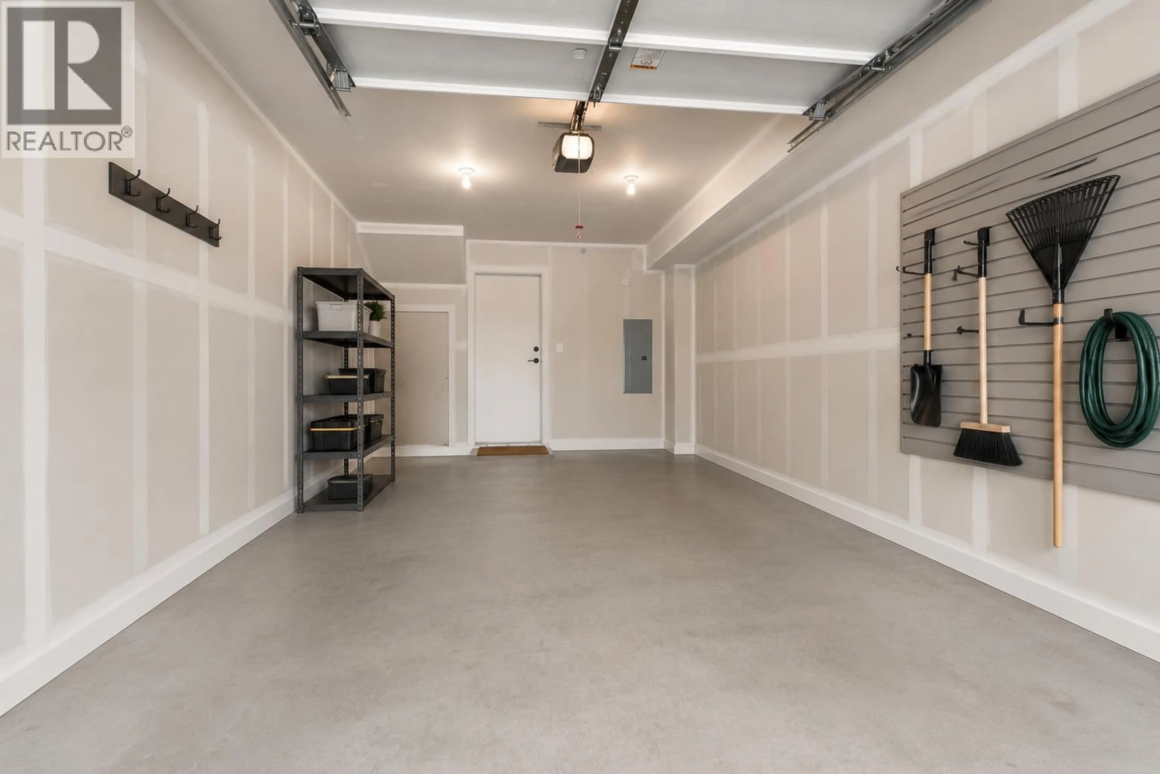 Indoor garage for 81 - 4638 ORCA WAY, Delta British Columbia V4M0C2