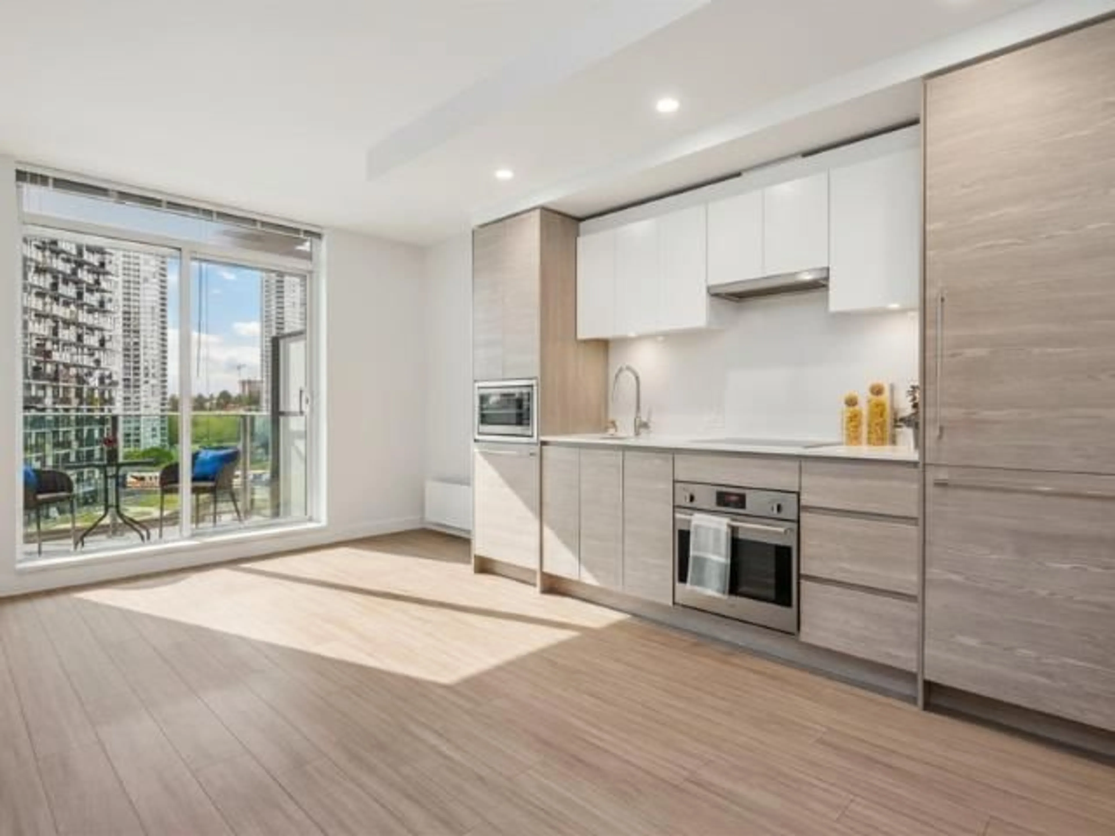 Open concept kitchen, unknown for 807 - 13655 FRASER HIGHWAY, Surrey British Columbia V3T0P8