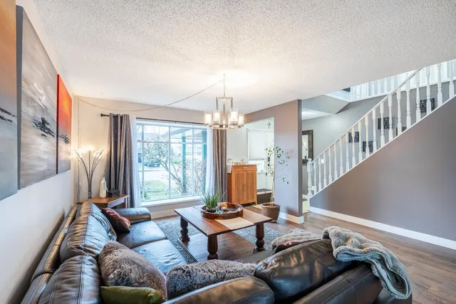 6361 172 STREET, Surrey 4