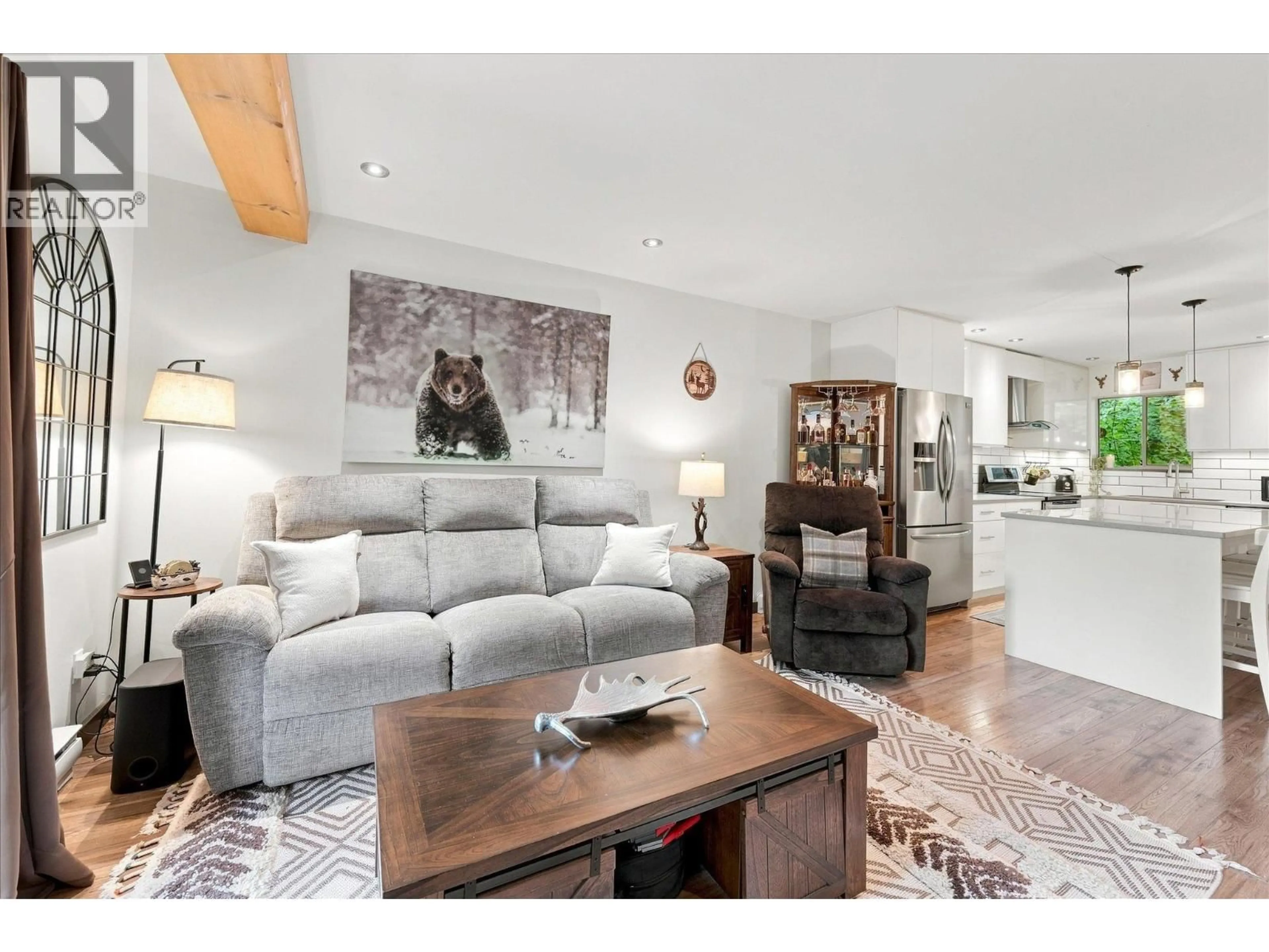 Living room with furniture, wood/laminate floor for 15C - 3102 PANORAMA RIDGE, Whistler British Columbia V8E0V3