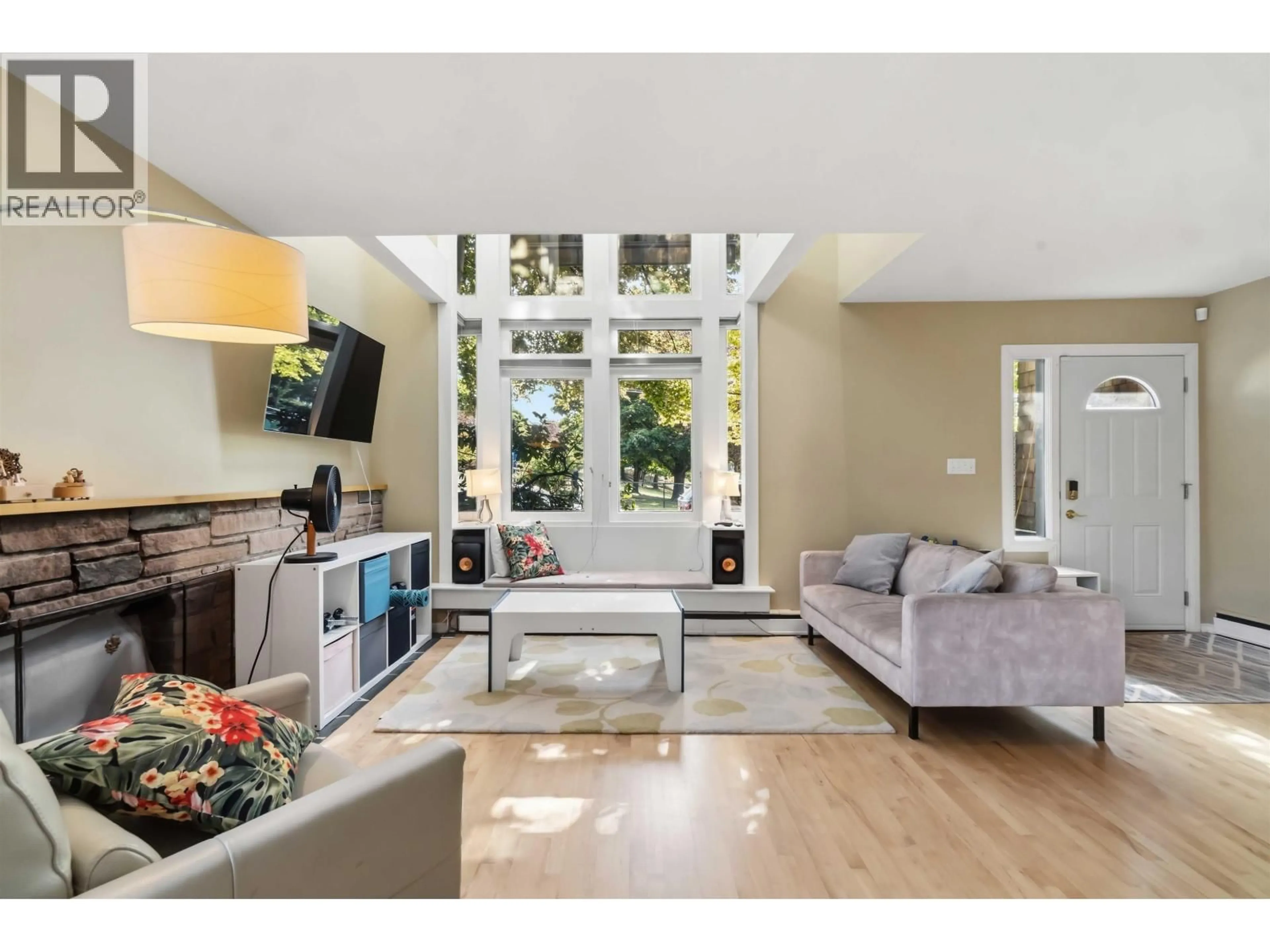 Living room with furniture, unknown for 7625 BORDEN STREET, Vancouver British Columbia V5P3C9
