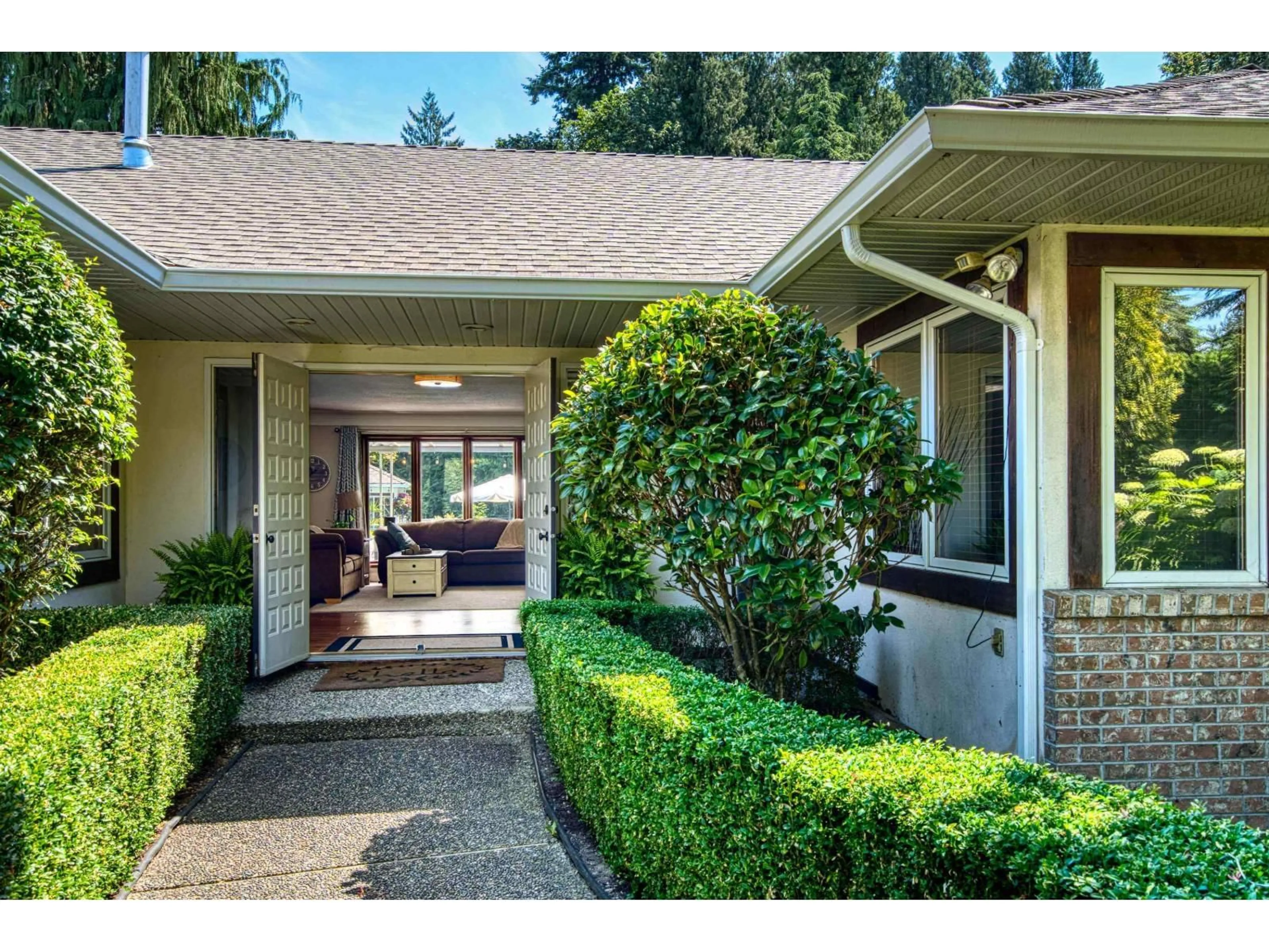 Indoor entryway for 3910 VERDON WAY, Abbotsford British Columbia V2T7Y3