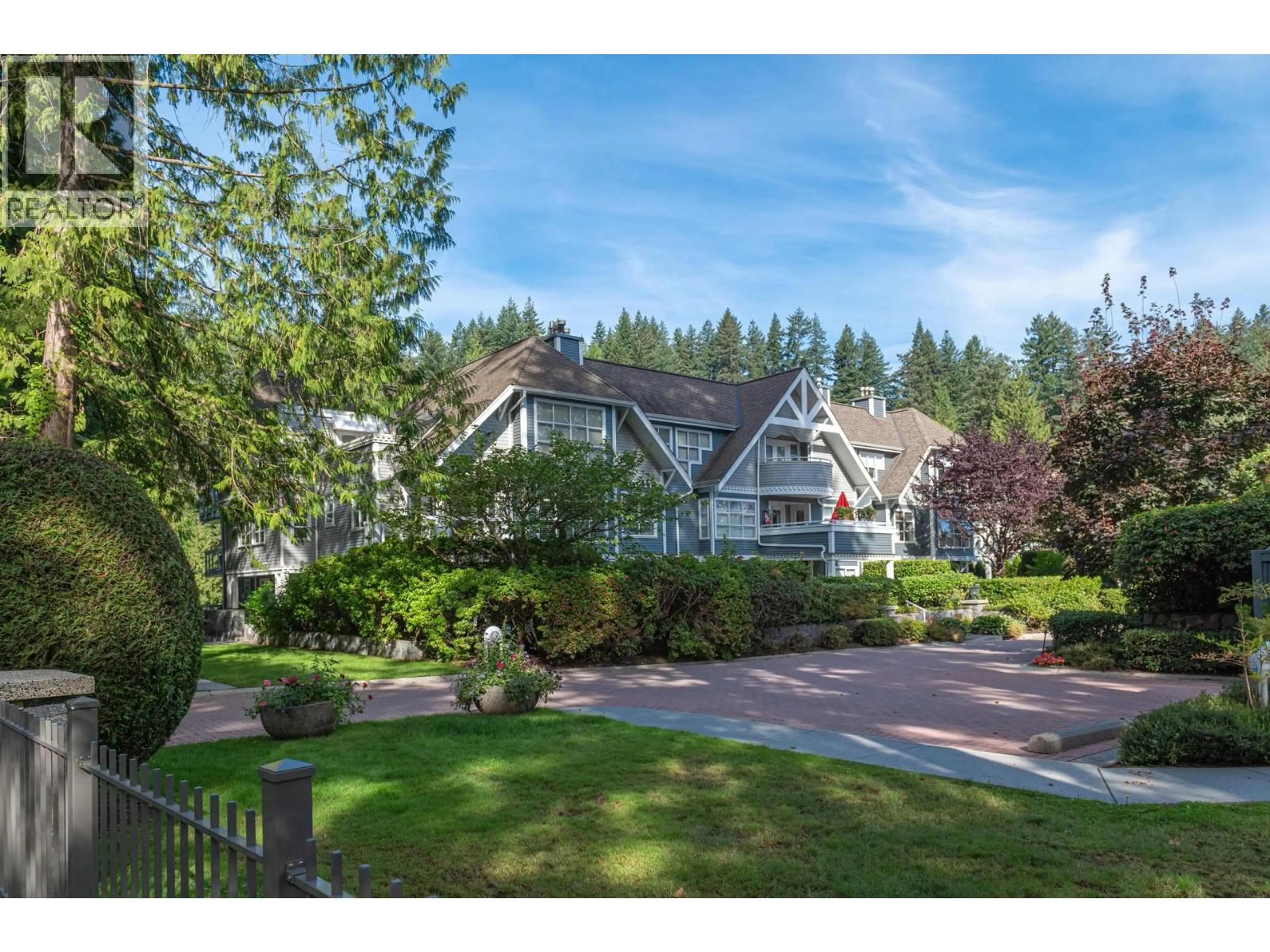 A pic from outside/outdoor area/front of a property/back of a property/a pic from drone, mountain view for 303 - 3373 CAPILANO CRESCENT, North Vancouver British Columbia V7R4W7