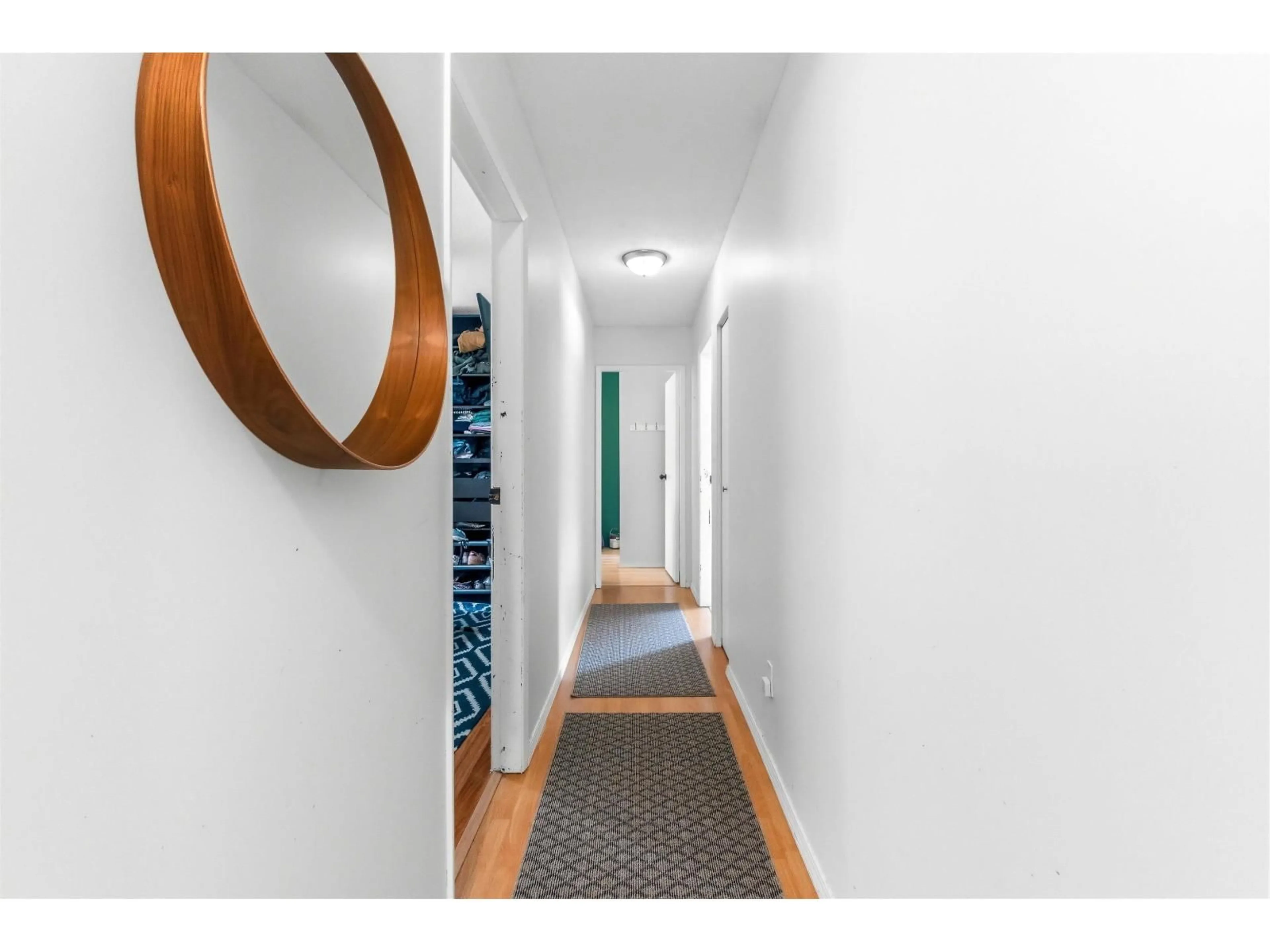 Indoor entryway for 23338 56 AVENUE, Langley British Columbia V2Z2P7