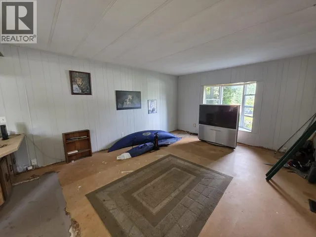 7729 EMERALD DRIVE, Prince George 4