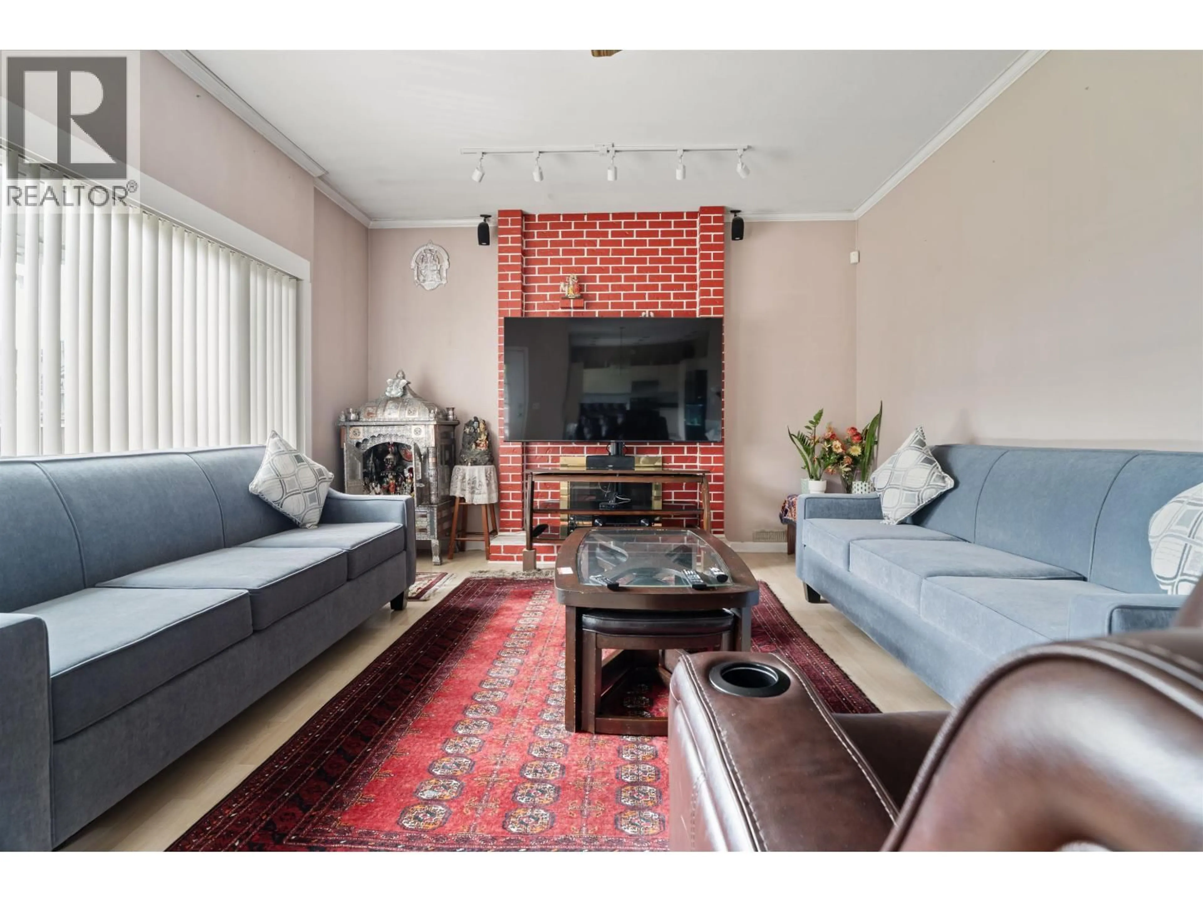 Living room with furniture, unknown for 2271 BAYDALA COURT, Richmond British Columbia V6X3R4