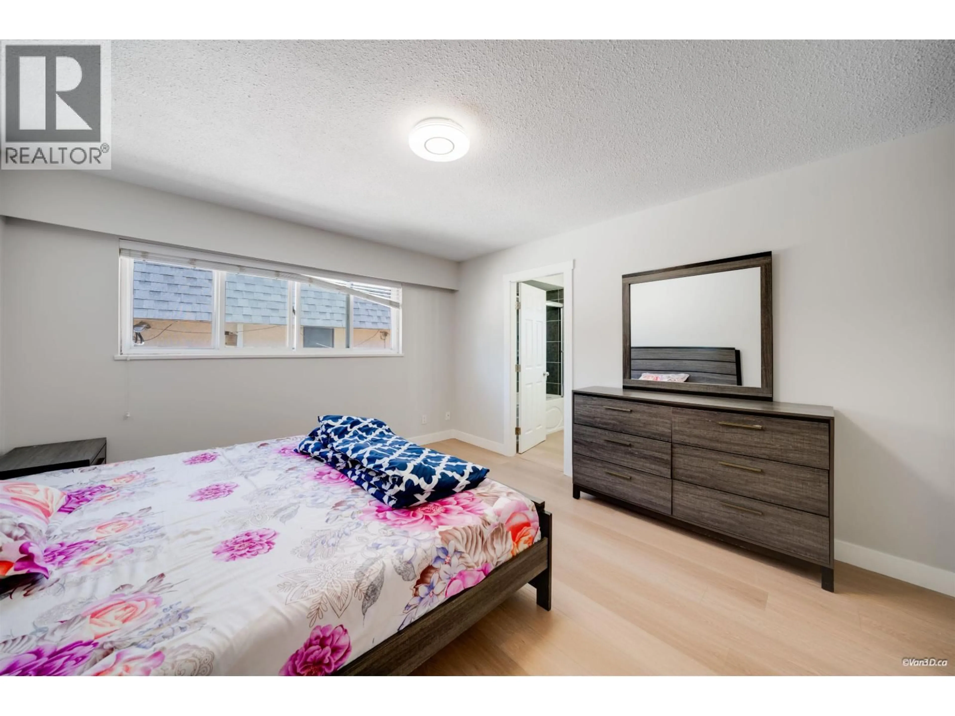 Bedroom with bed, wood/laminate floor for 7148 6TH STREET, Burnaby British Columbia V5E3T5