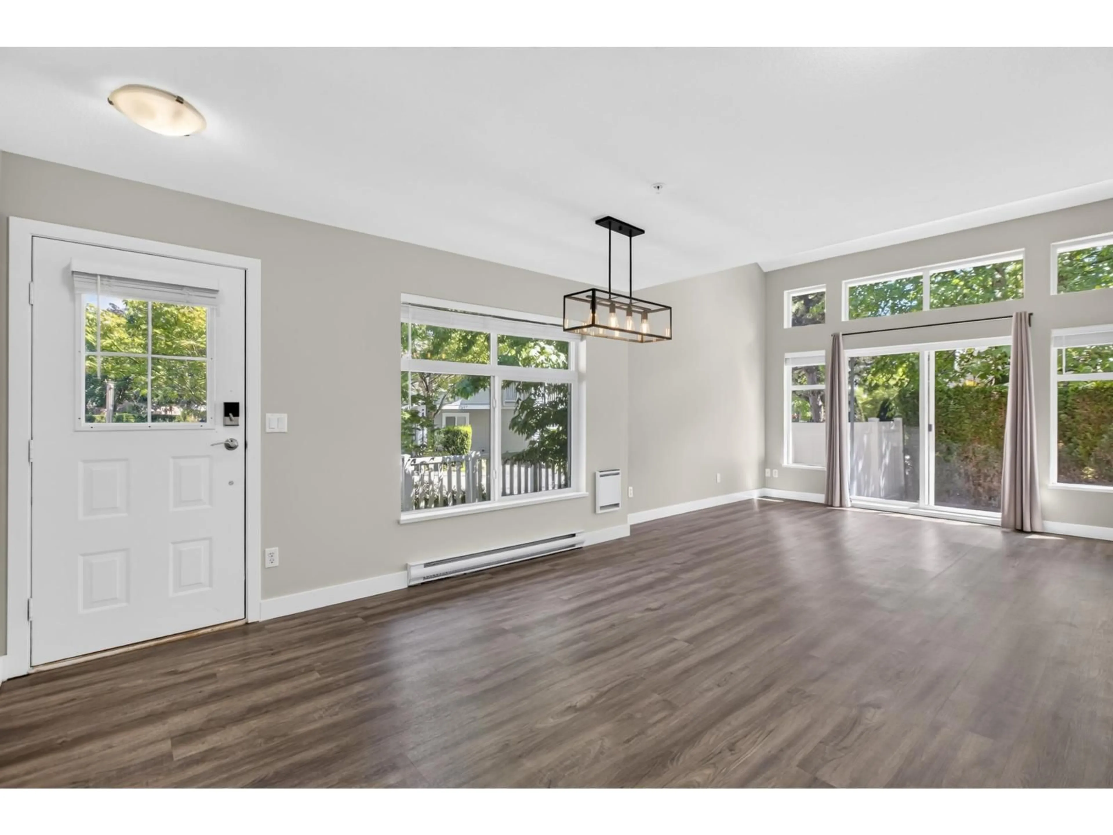 Unknown for 120 - 20033 70 AVENUE, Langley British Columbia V2Y3A2