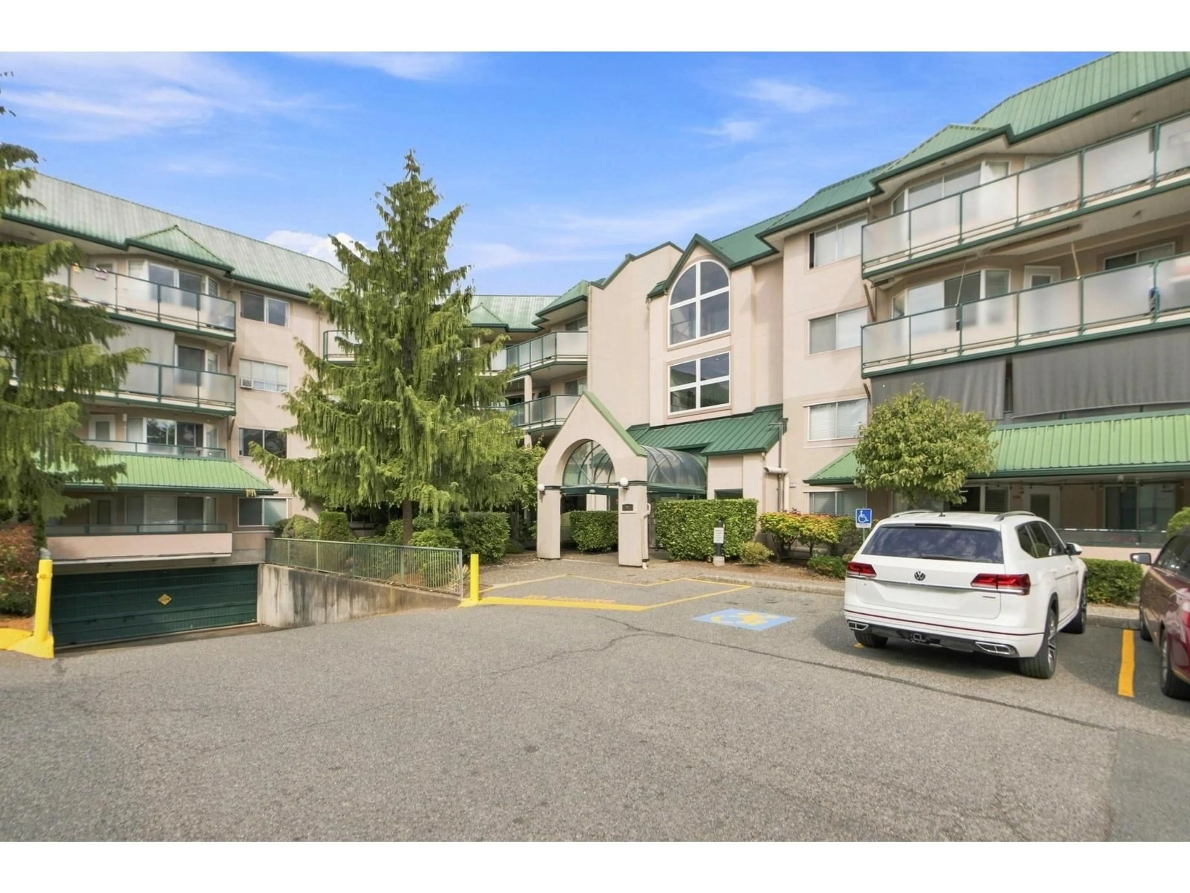 Unknown for 107 - 2962 TRETHEWEY STREET, Abbotsford British Columbia V2T4M3