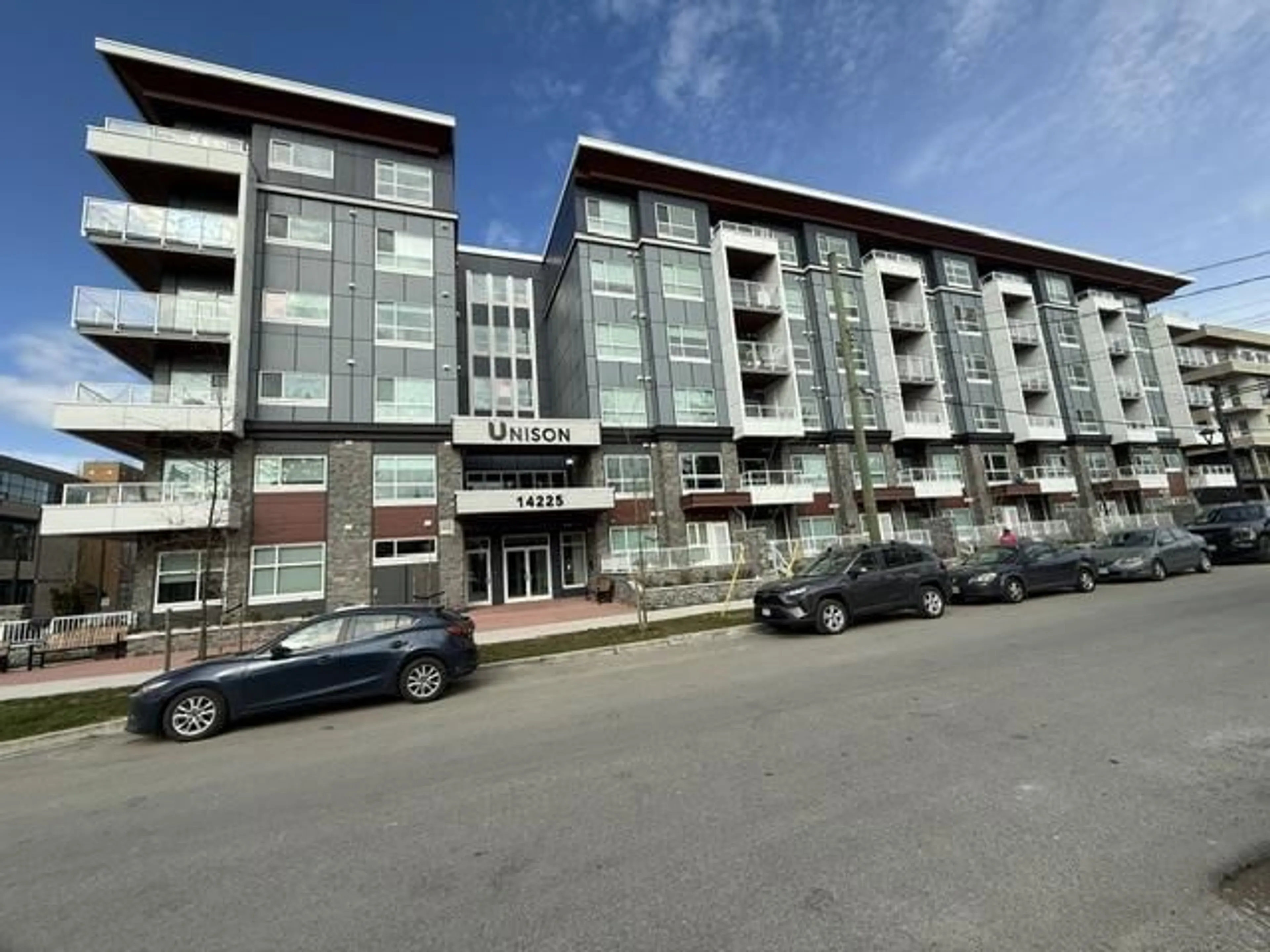 Unknown for 205 - 14225 103A AVENUE, Surrey British Columbia V3T0T4
