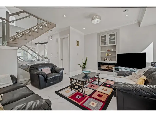 13045 59 AVENUE, Surrey 5