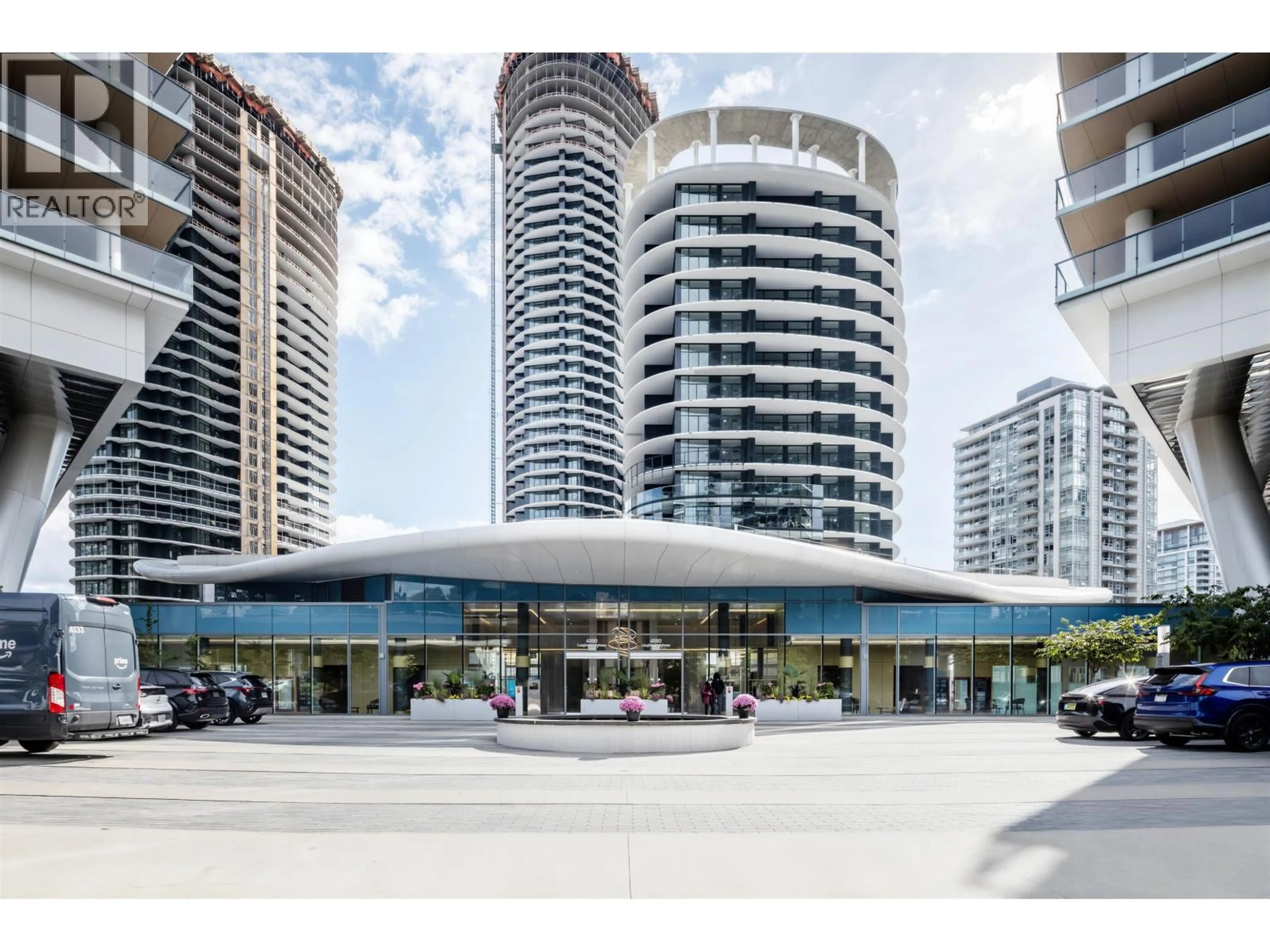 Indoor foyer for 3609 - 4880 LOUGHEED HIGHWAY, Burnaby British Columbia V5C0N1