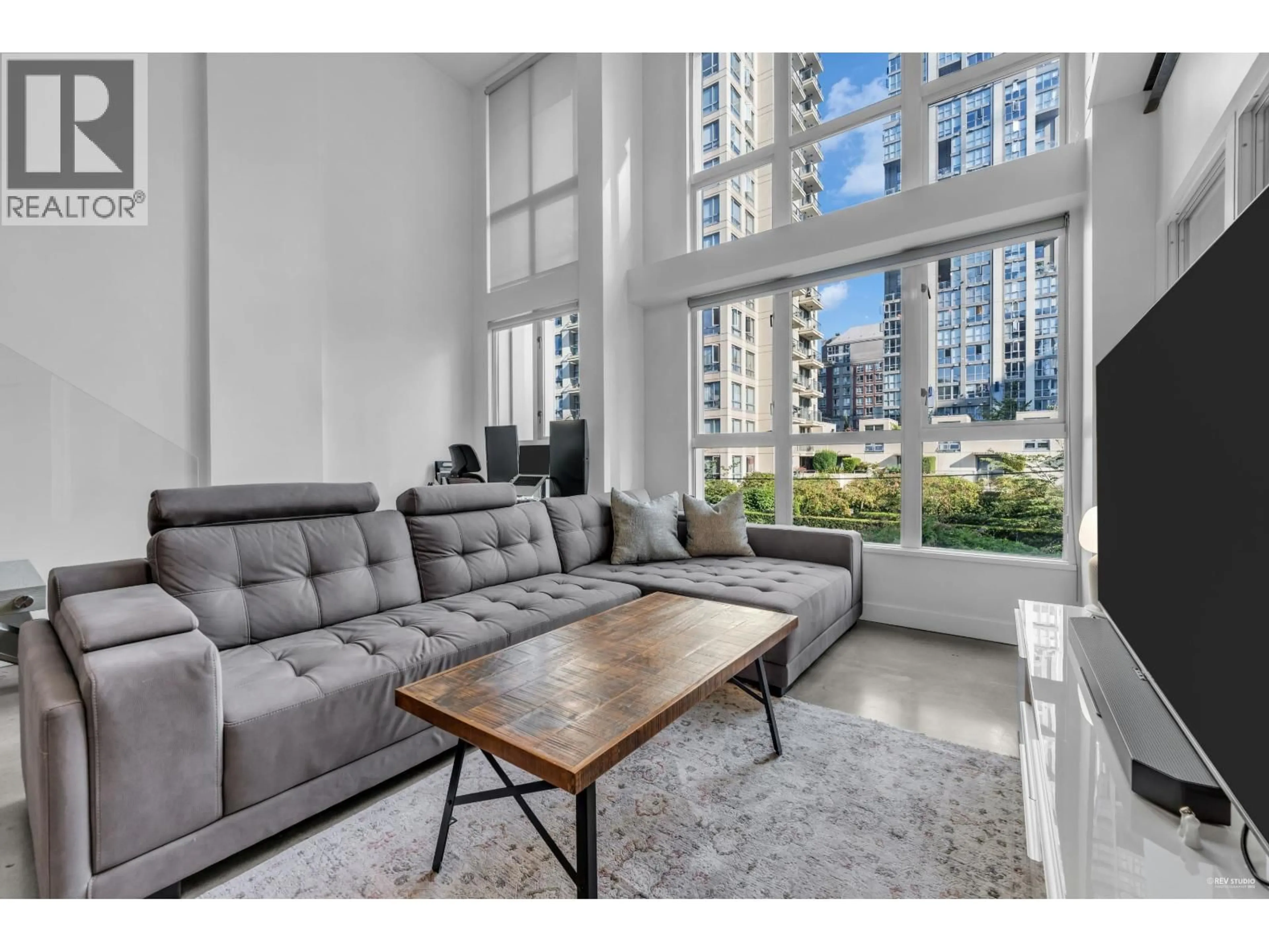 Living room with furniture, unknown for 209 - 1238 SEYMOUR STREET, Vancouver British Columbia V6B6J3