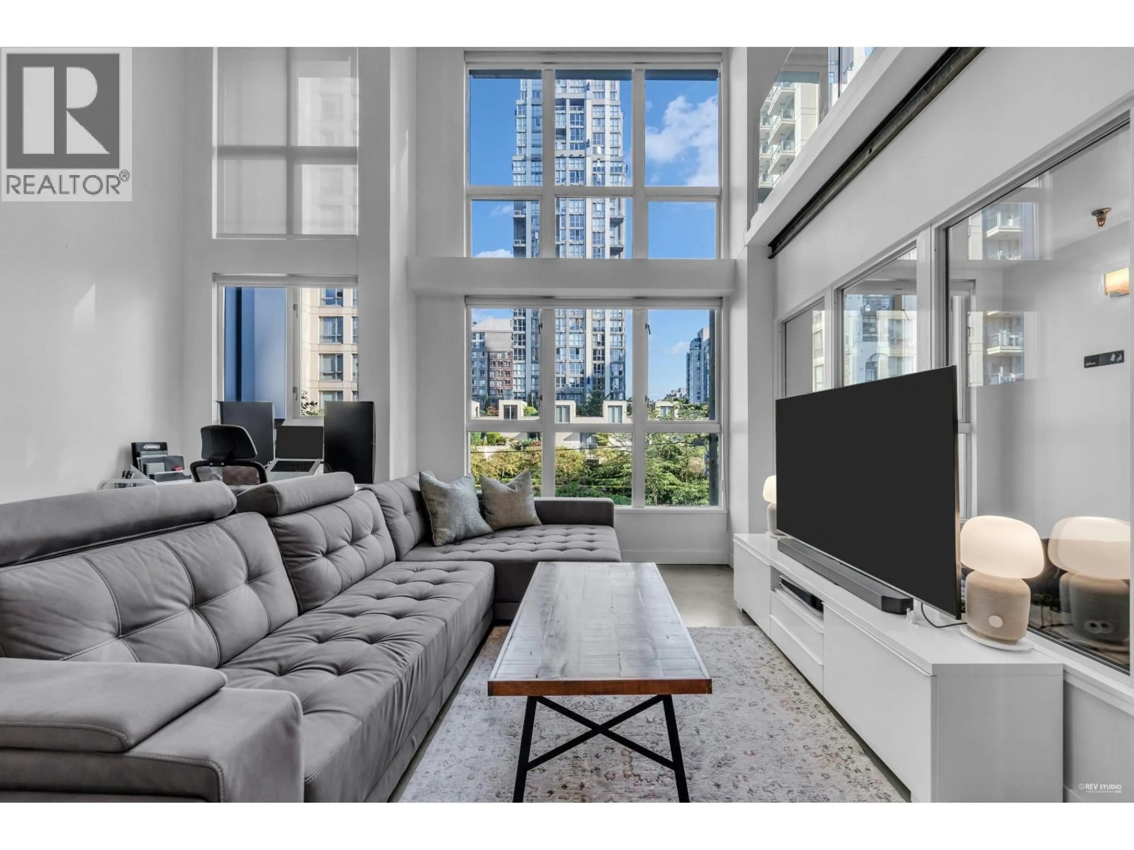 Living room with furniture, unknown for 209 - 1238 SEYMOUR STREET, Vancouver British Columbia V6B6J3