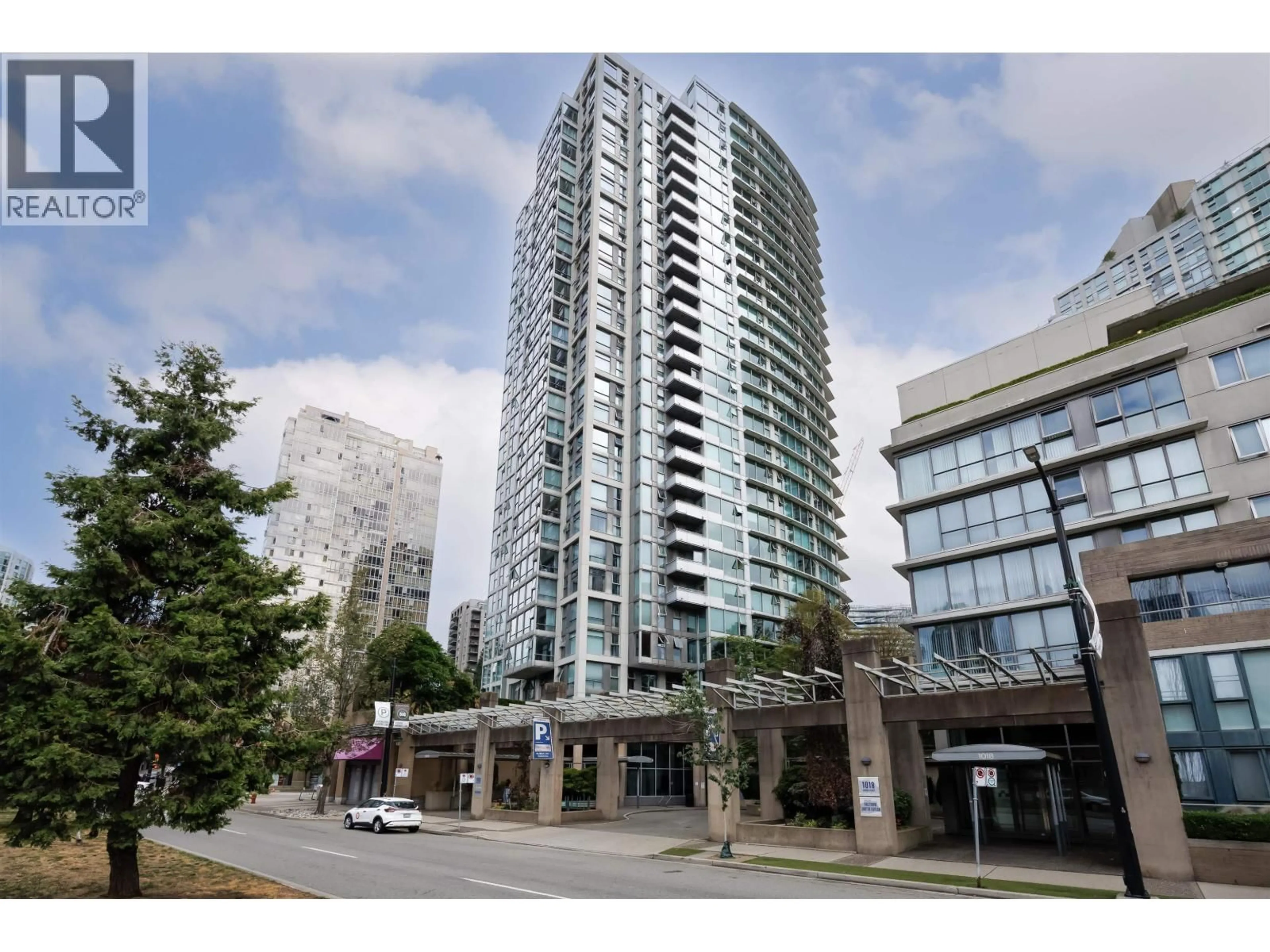 Indoor foyer for 902 - 1008 CAMBIE STREET, Vancouver British Columbia V6B6J7
