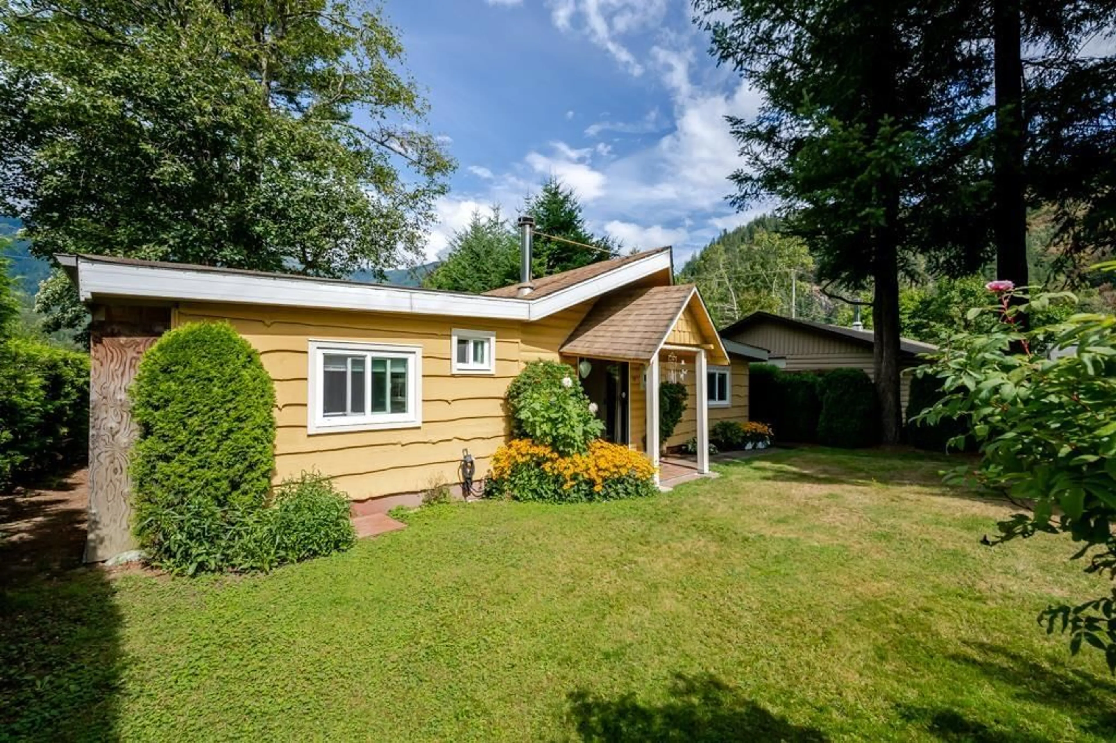 Unknown for 43885 CHESTNUT LANE, Mission British Columbia V0M1N0