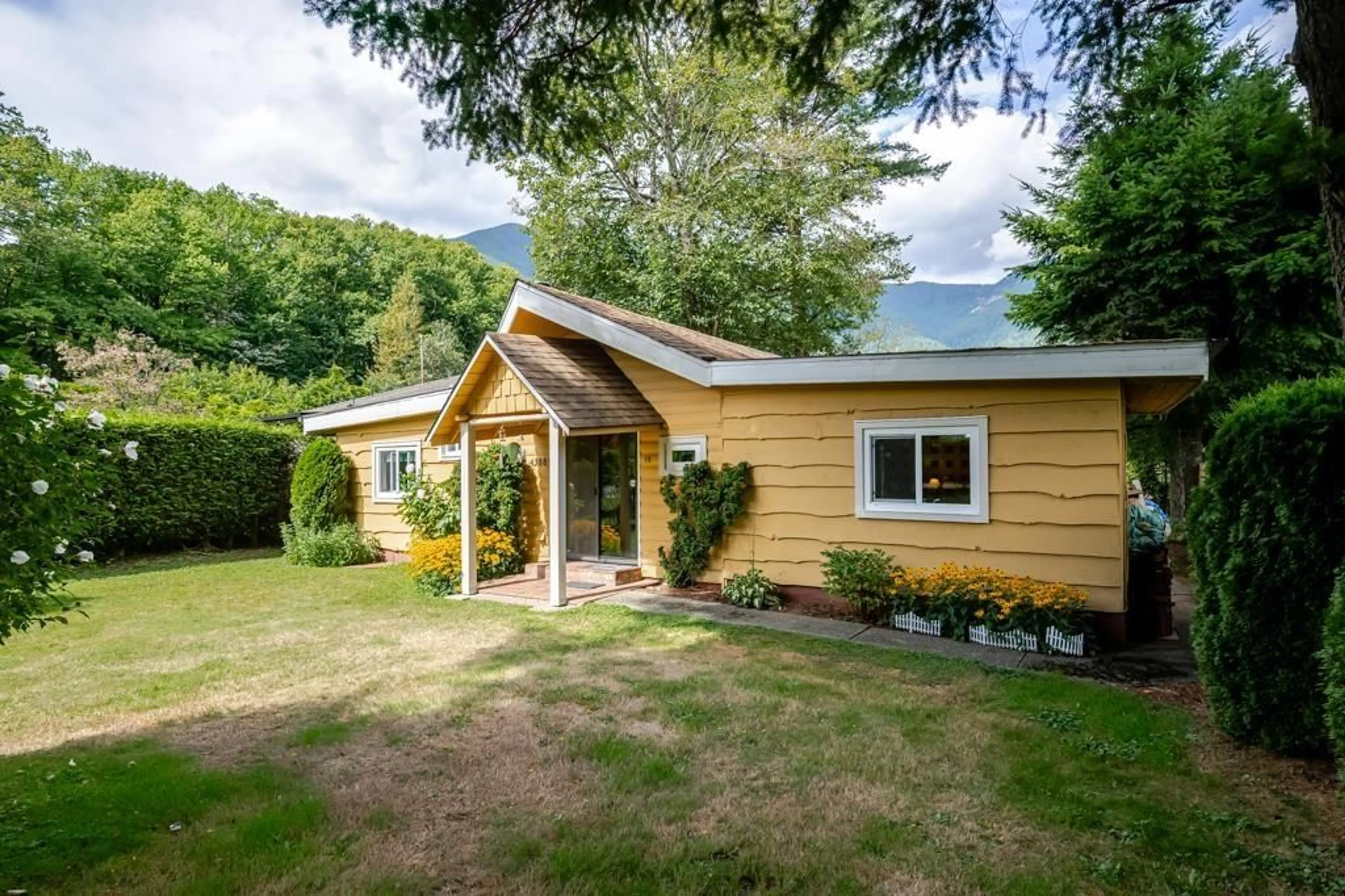 Unknown for 43885 CHESTNUT LANE, Mission British Columbia V0M1N0