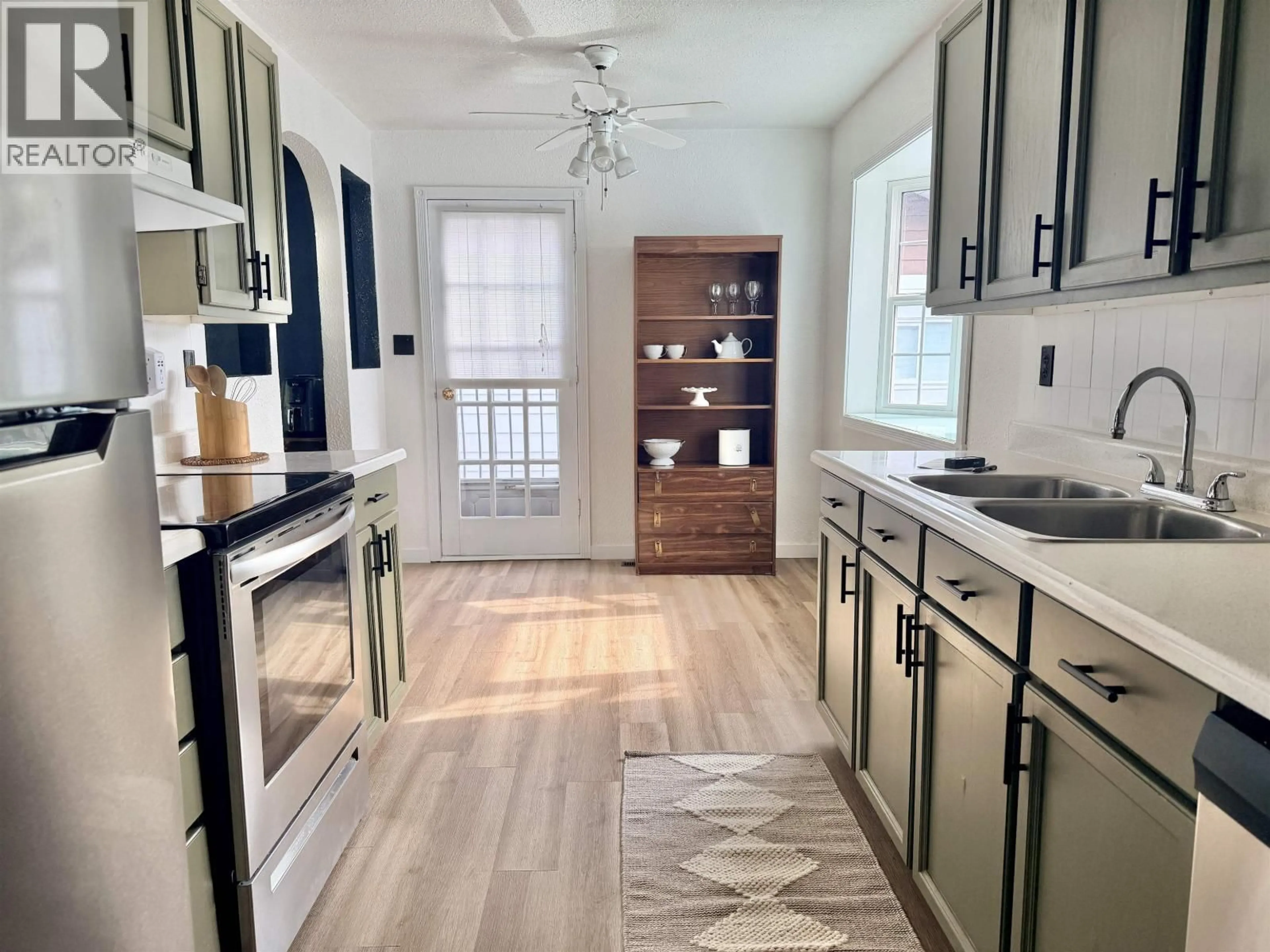 Open concept kitchen, unknown for 12 WIDGEON STREET, Kitimat British Columbia V8C1L3
