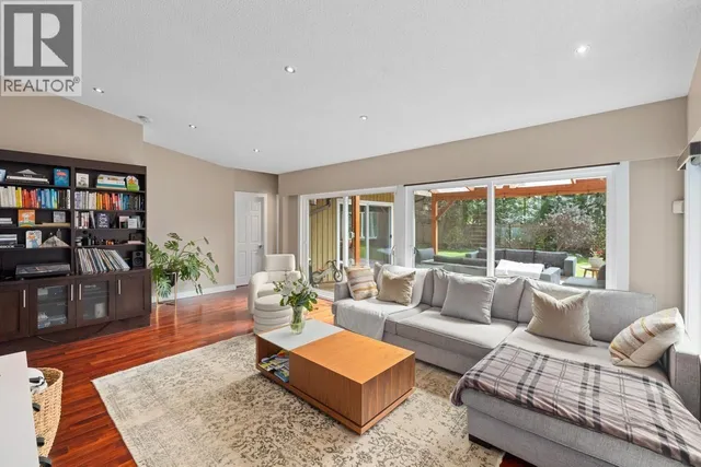 326 MOYNE DRIVE, West Vancouver 4