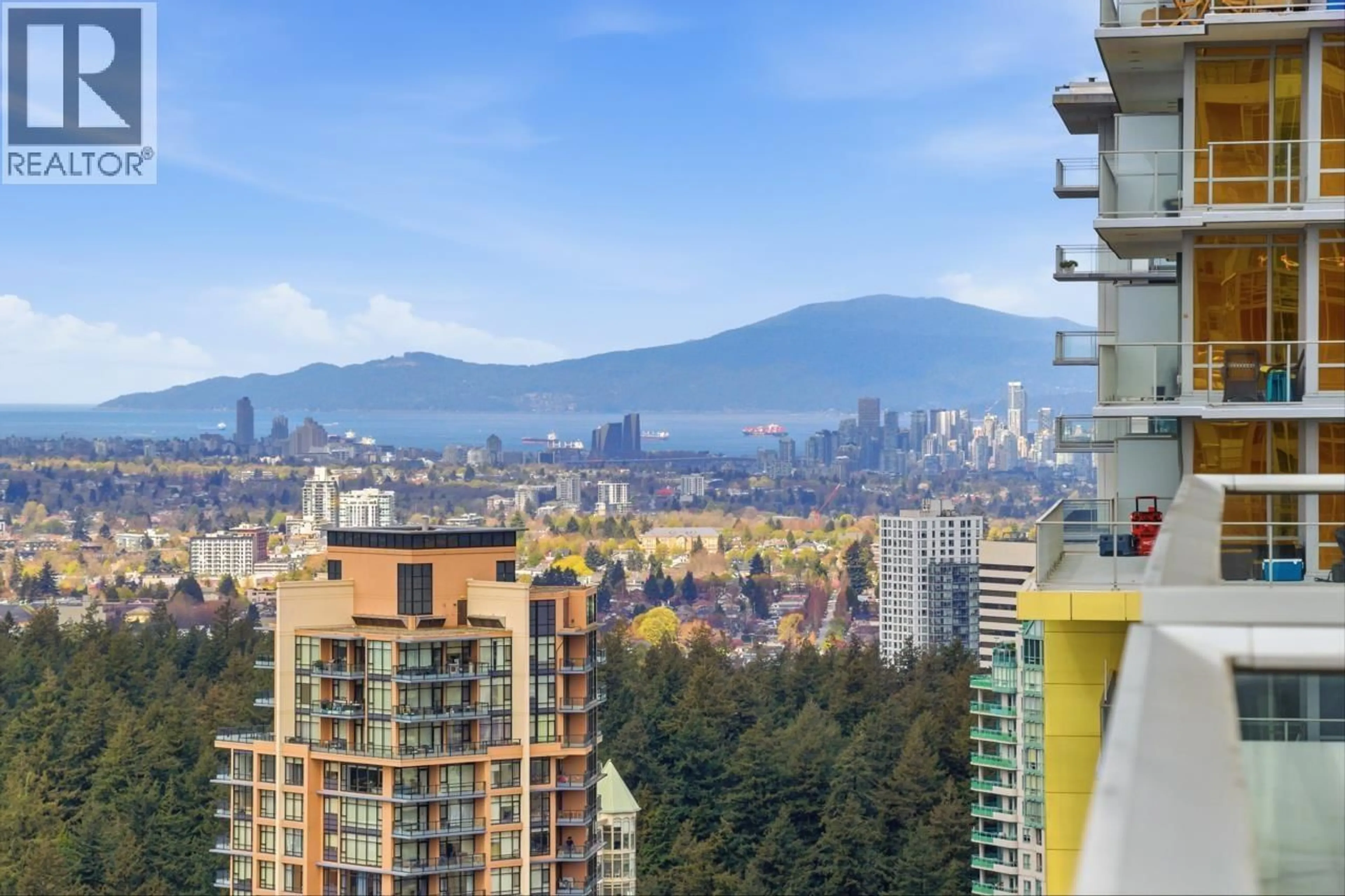 Balcony in the apartment, city buildings view from balcony for 5103 - 6333 SILVER AVENUE, Burnaby British Columbia V5H0C3