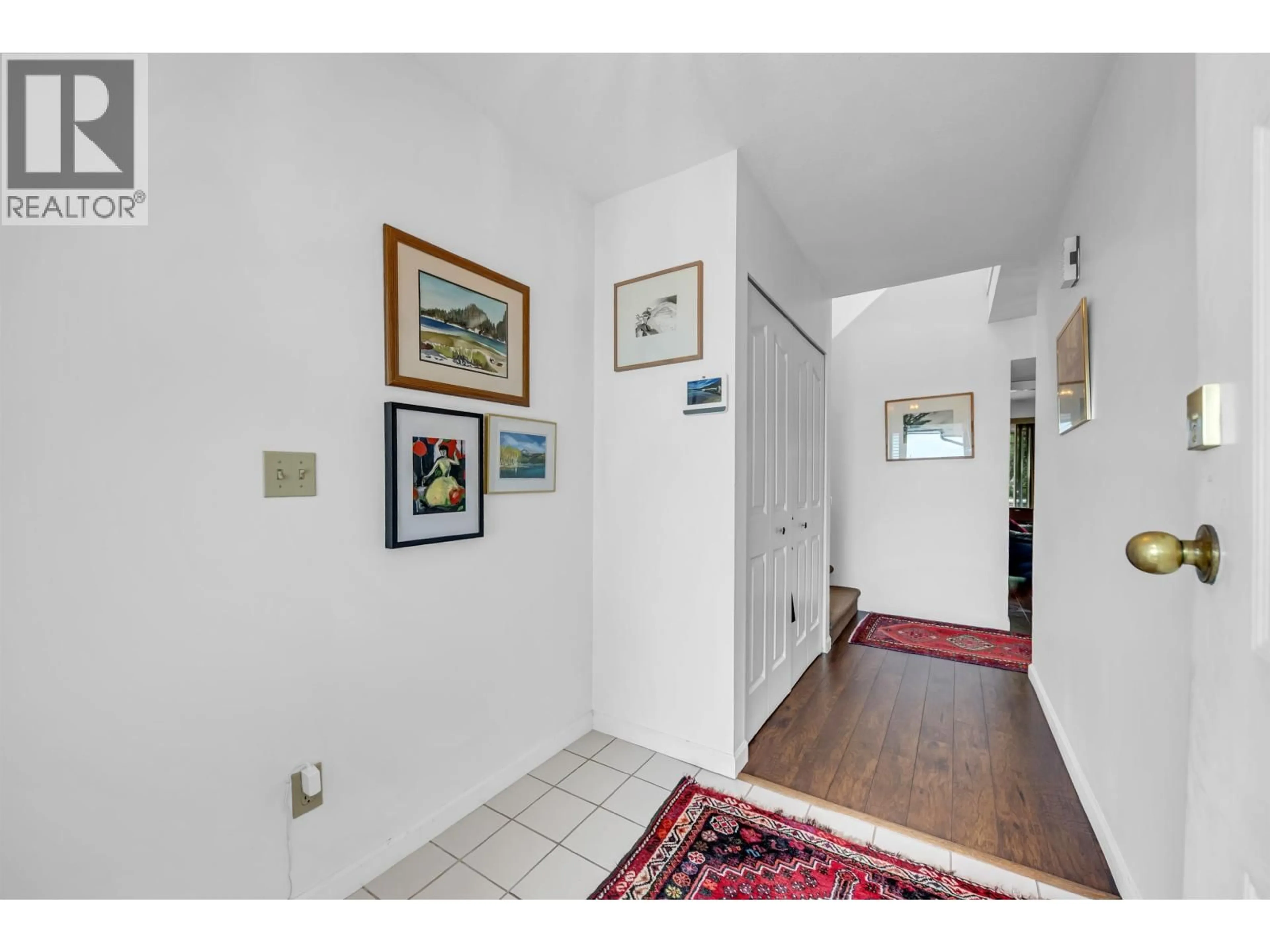 Indoor entryway for 1869 HARBOUR STREET, Port Coquitlam British Columbia V3C1A4