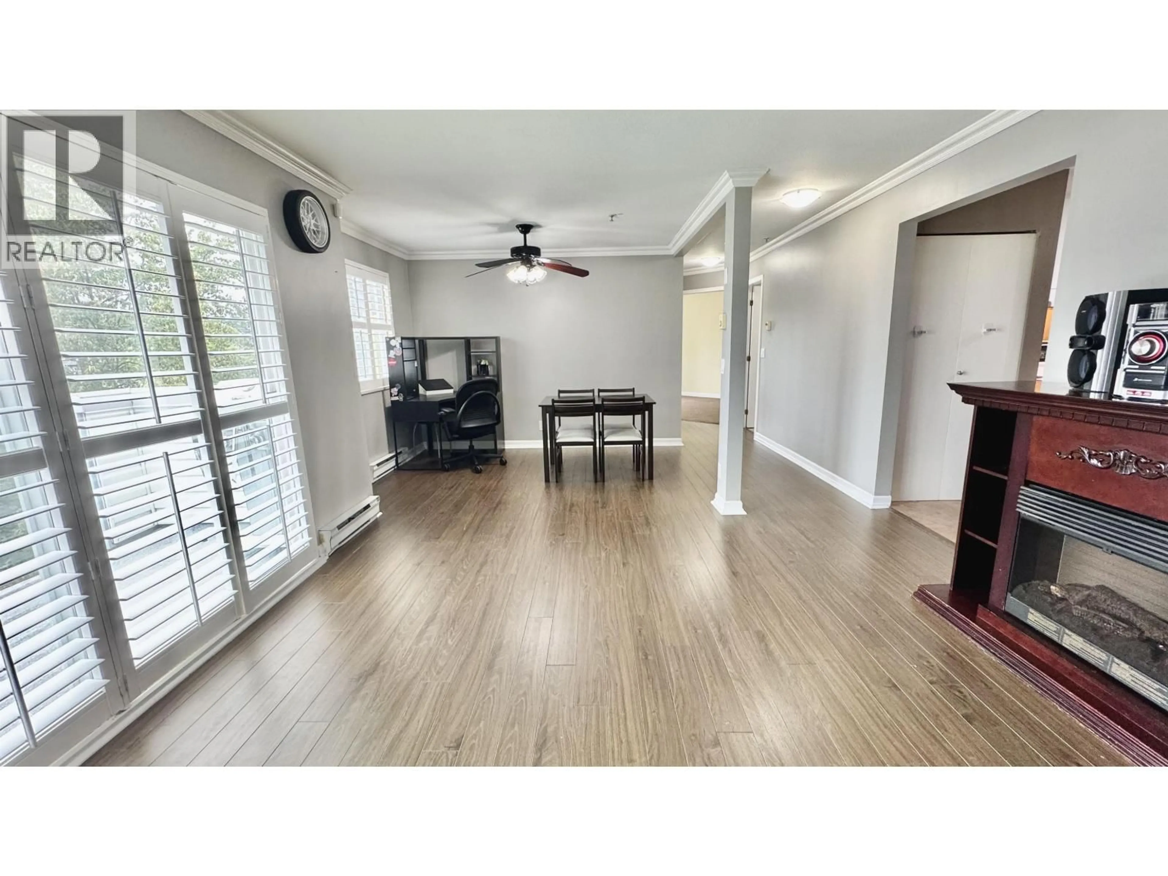 A pic of a room for 403 - 2983 CAMBRIDGE STREET, Port Coquitlam British Columbia V3B7N7
